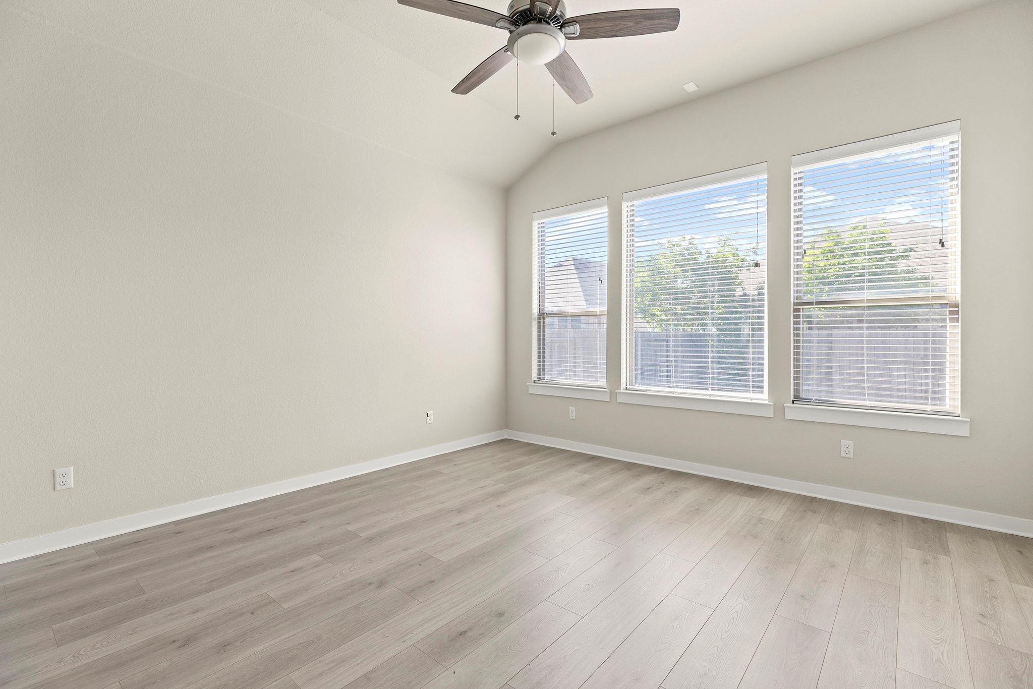 825 Whitetail Dr, Round Rock, TX 78681