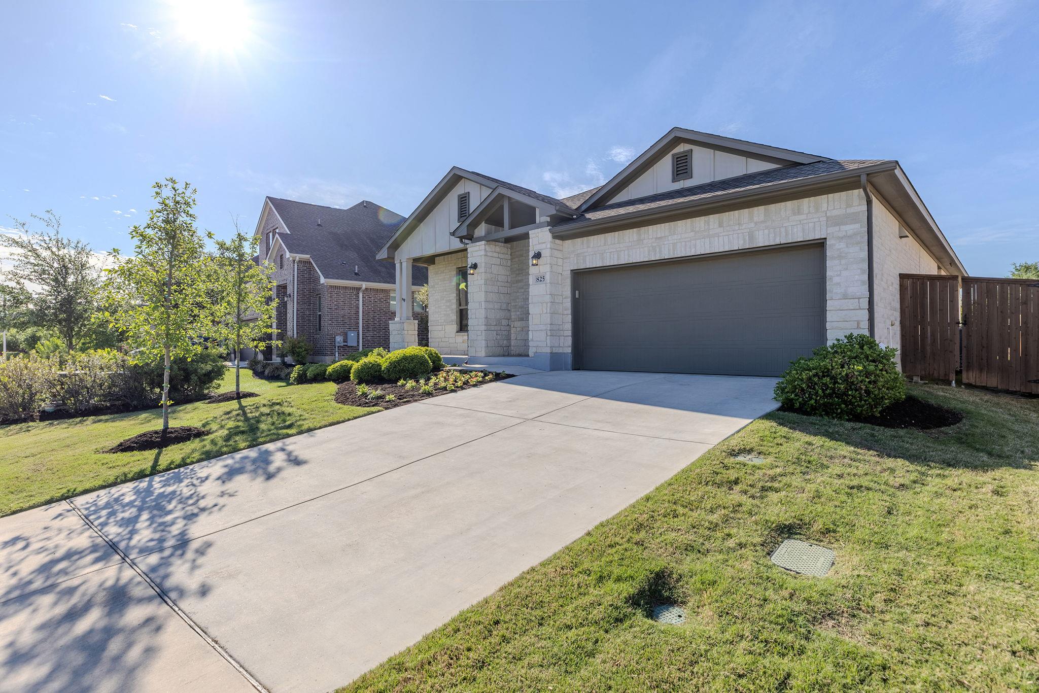 825 Whitetail Dr, Round Rock, TX 78681