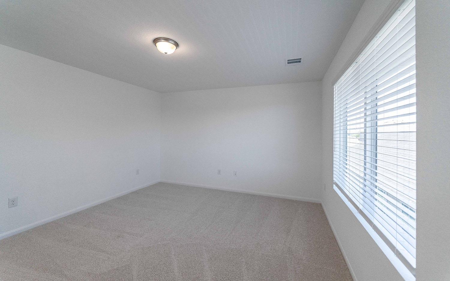 215 Tokalaun Dr, Hutto, TX 78634