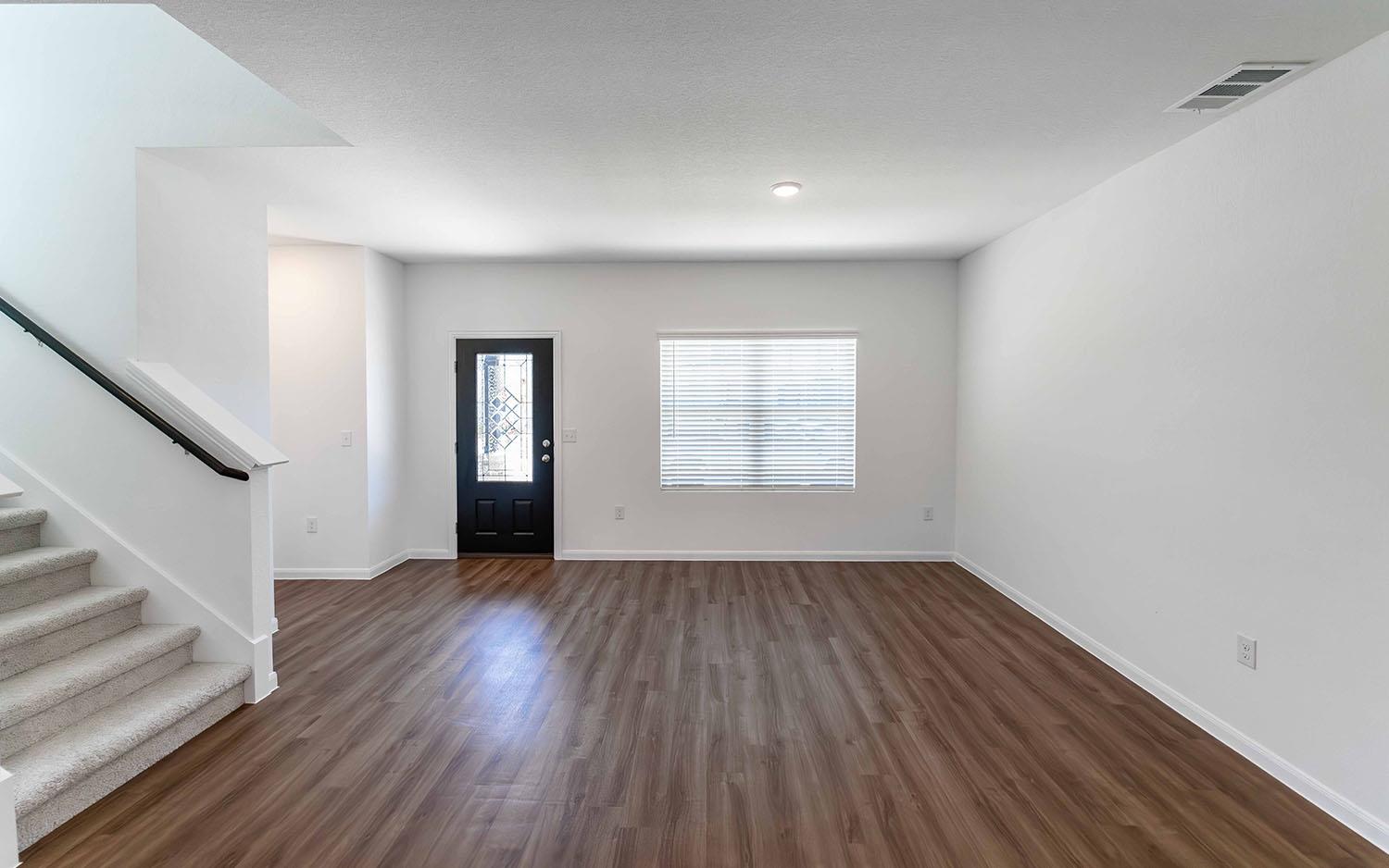 215 Tokalaun Dr, Hutto, TX 78634