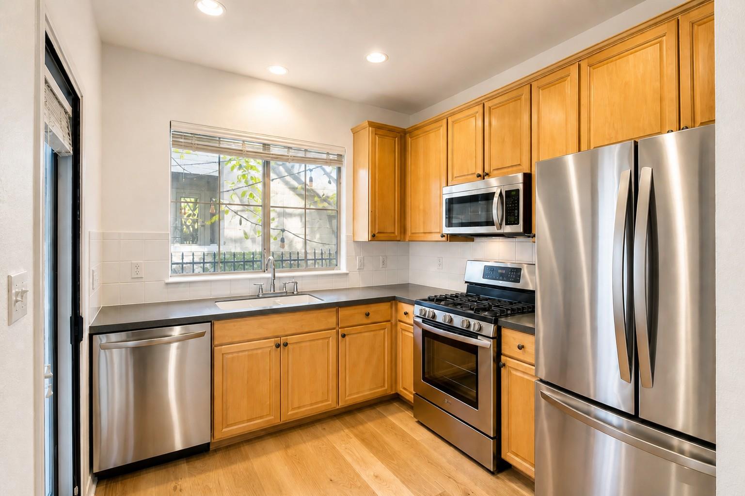 1011 Brodie St # 32, Austin, TX 78704