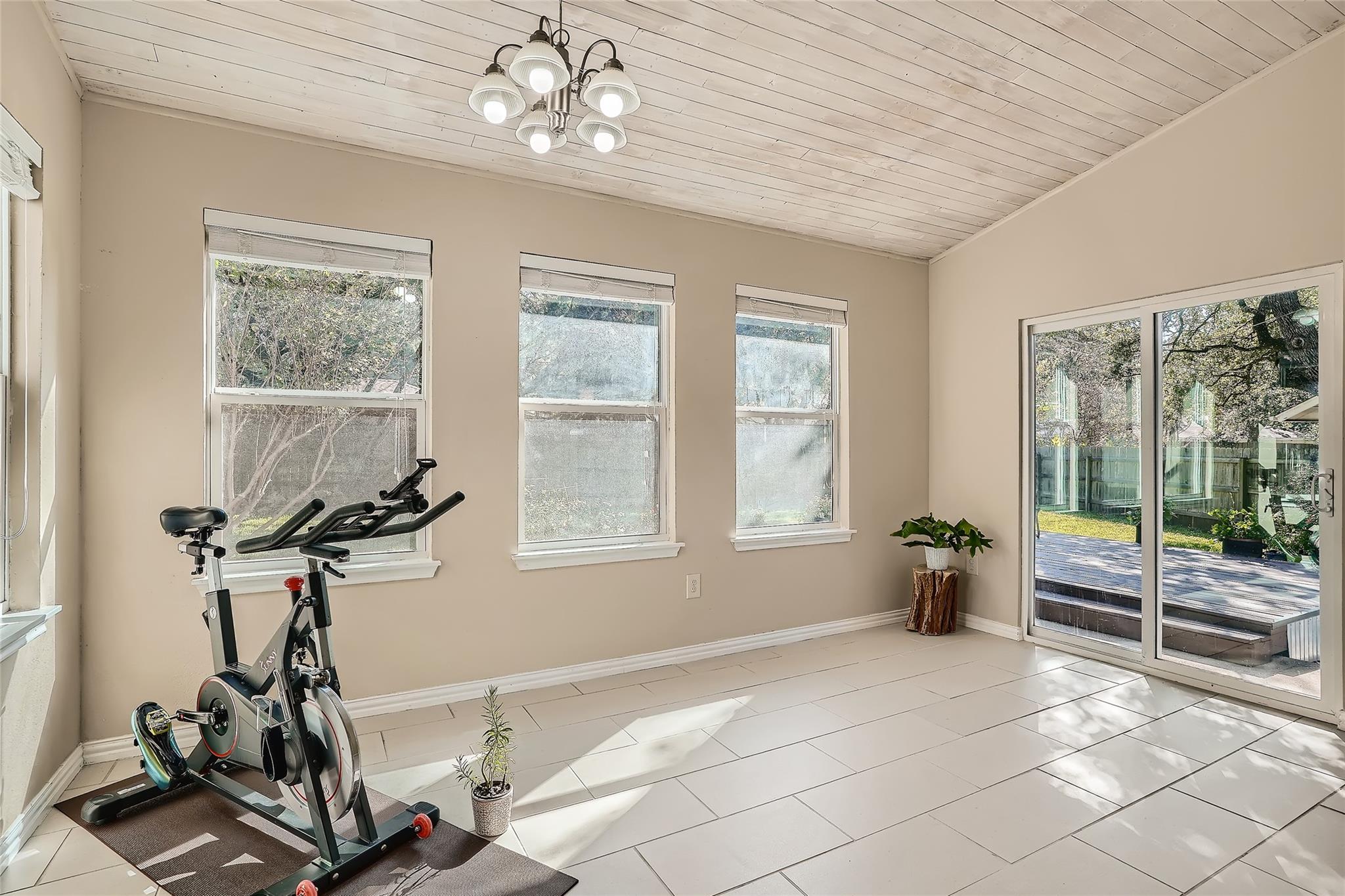 7023 Riverton Dr, Austin, TX 78729