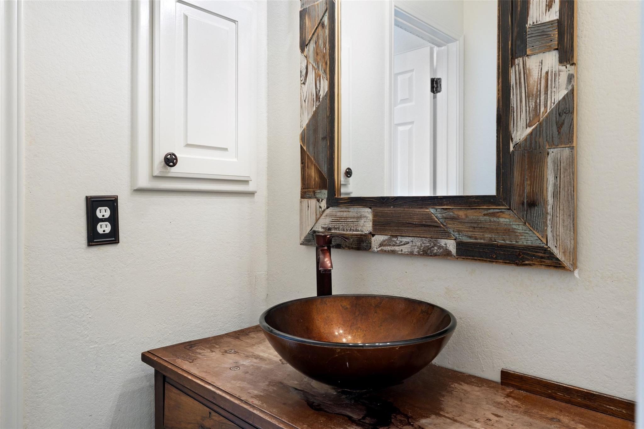 815 Elliott Ranch Rd, Buda, TX 78610