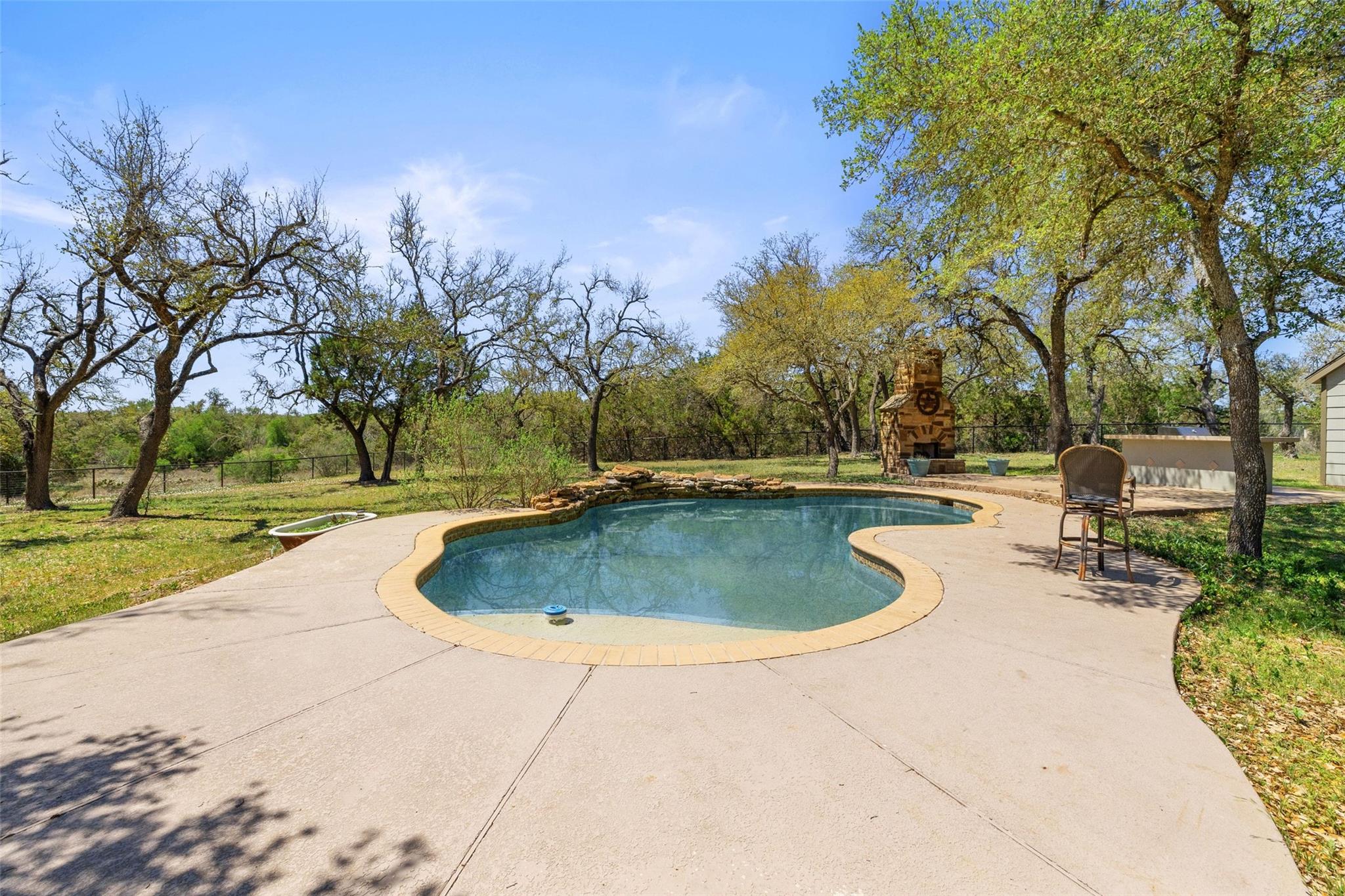 815 Elliott Ranch Rd, Buda, TX 78610