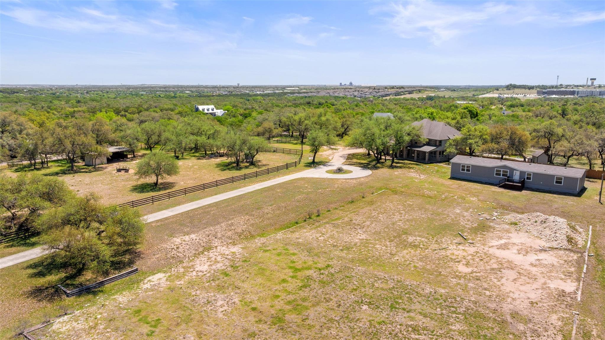 815 Elliott Ranch Rd, Buda, TX 78610