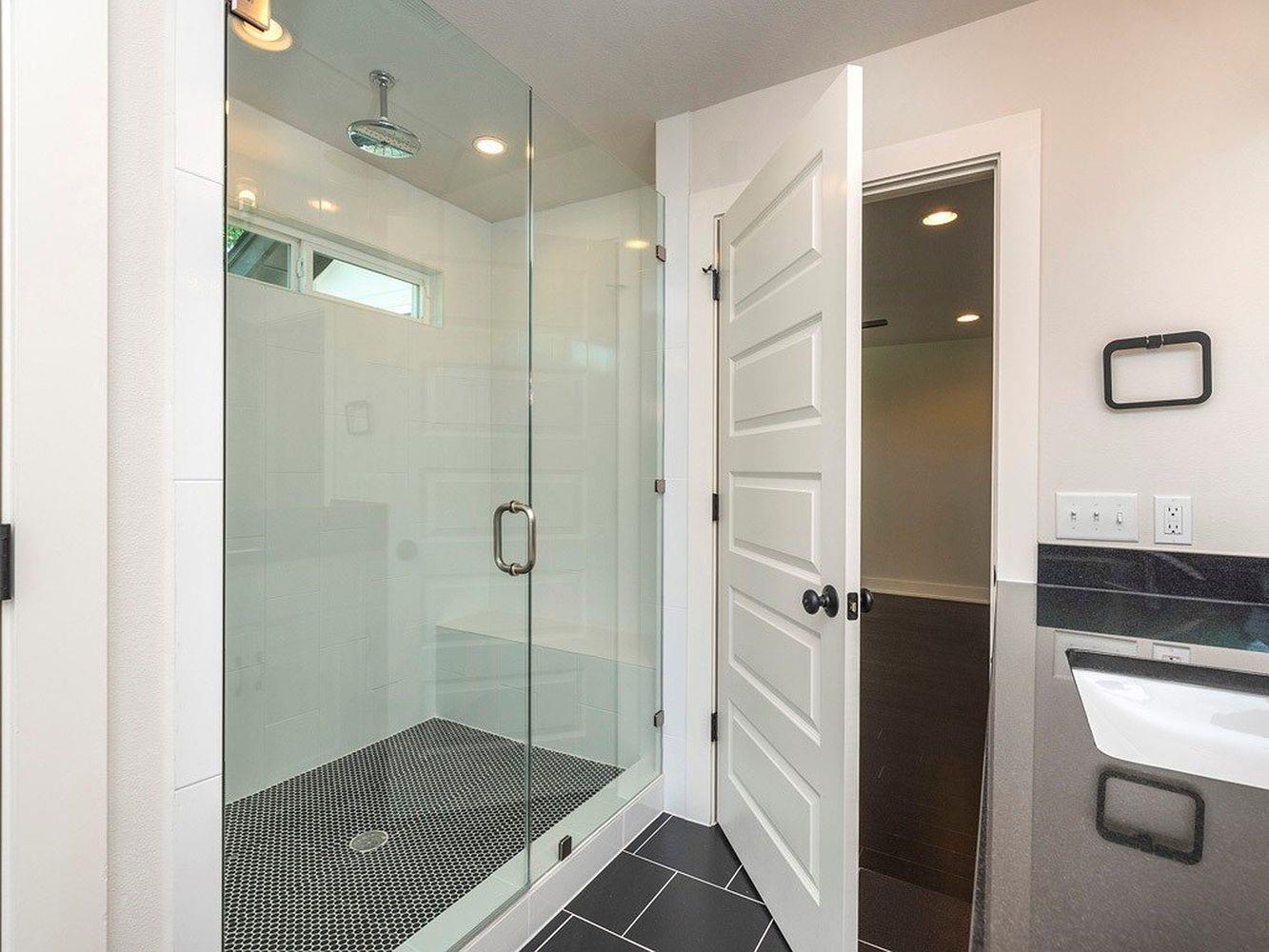 1182 Ridgeway Dr # A, Austin, TX 78702