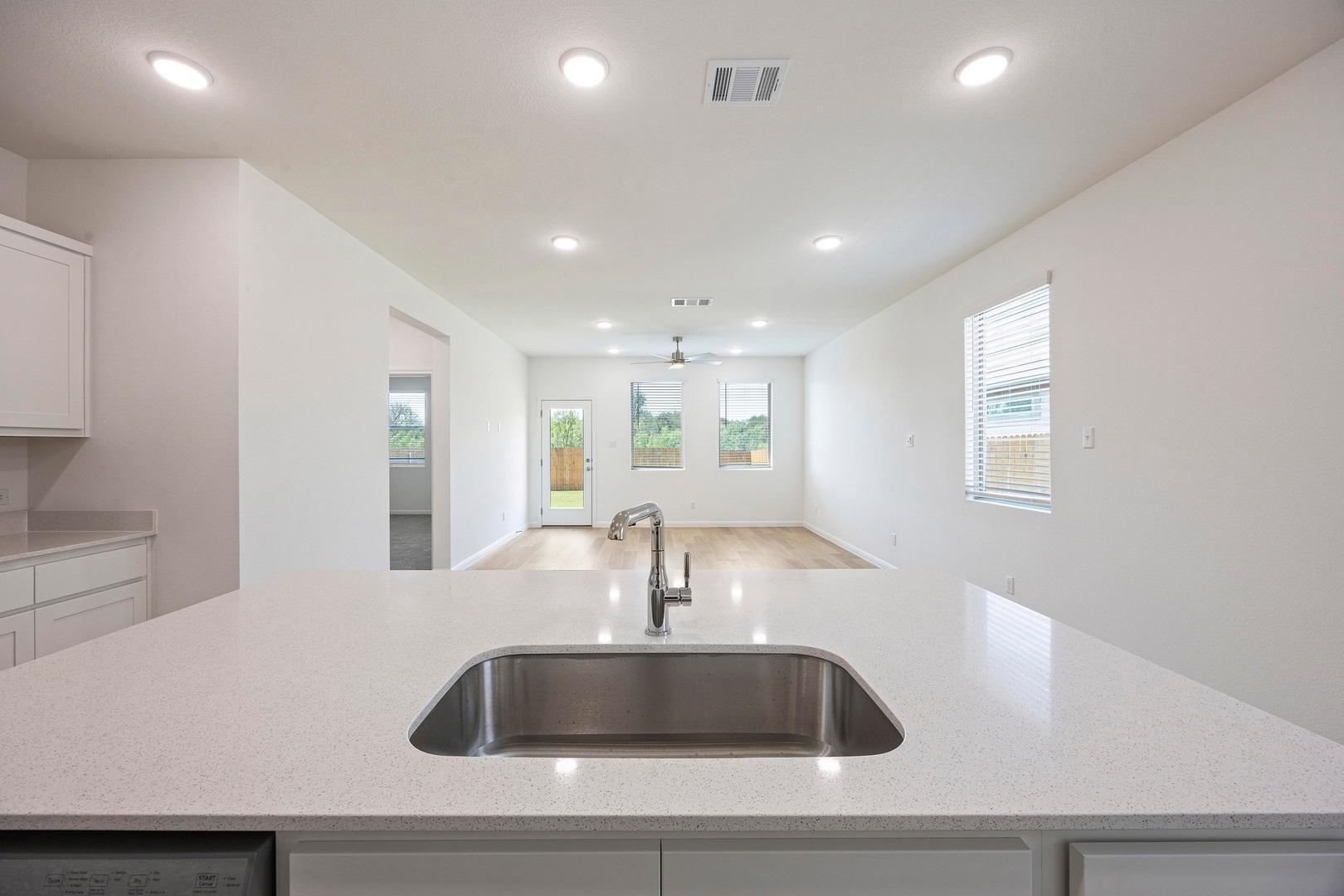 184 Hornet St, Elgin, TX 78621