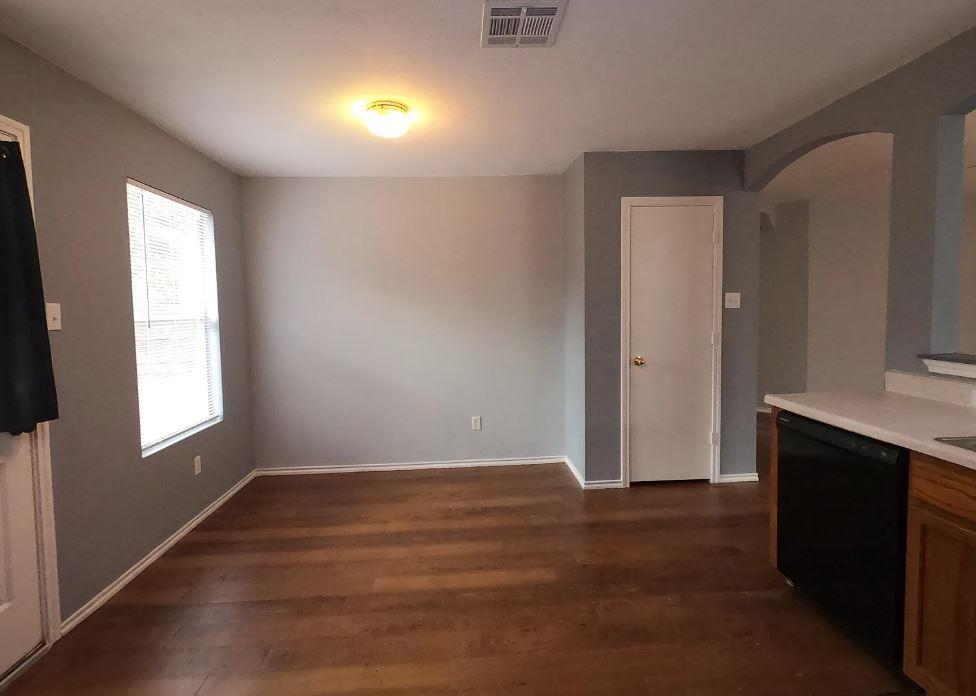 103 Easy St, Hutto, TX 78634