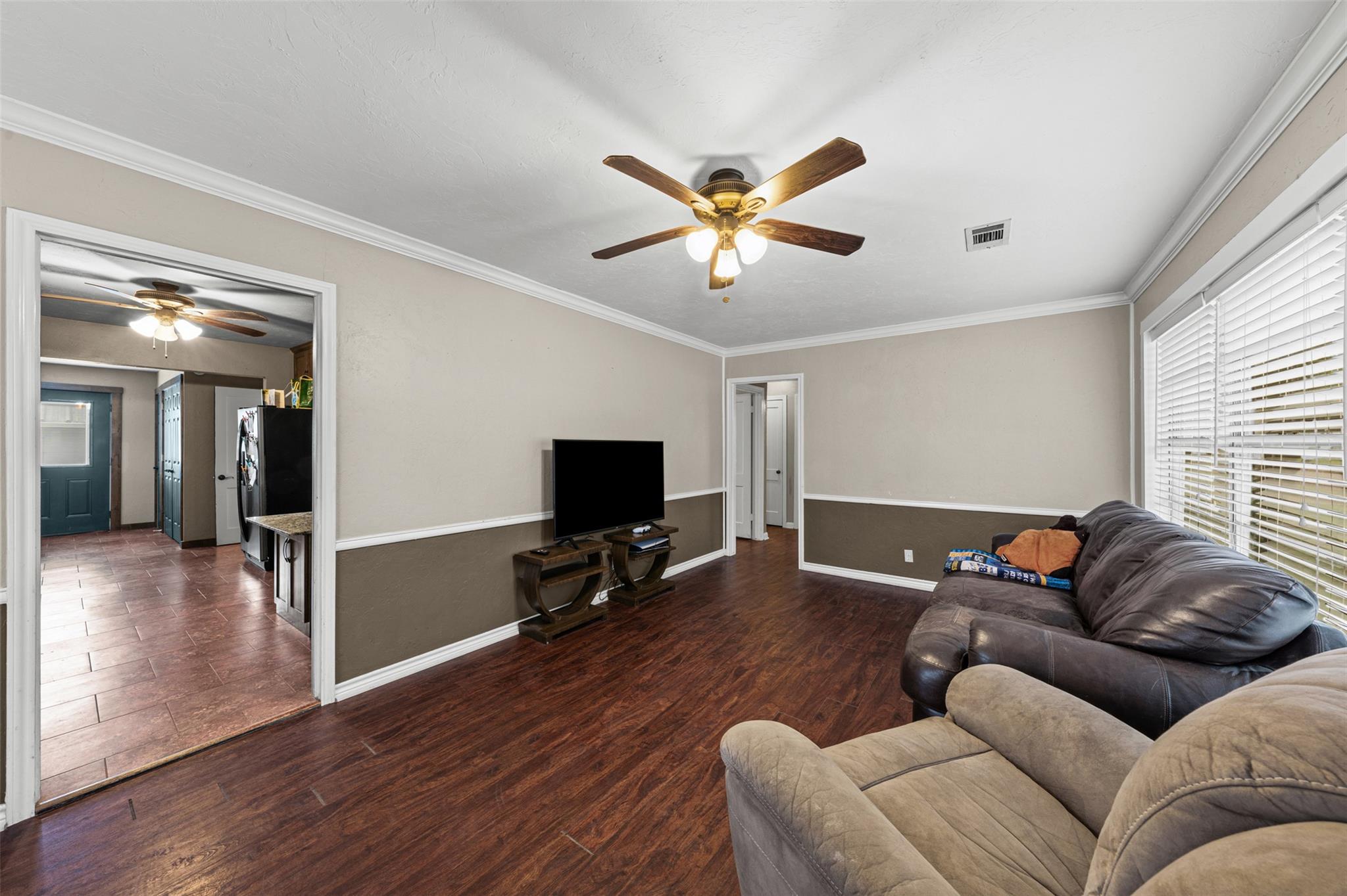 1507 N Cleveland Ave, Cameron, TX 76520