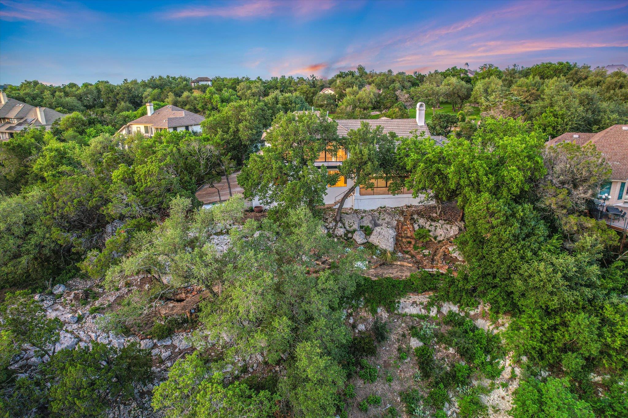 9409 Bell Mountain Dr, Austin, TX 78730