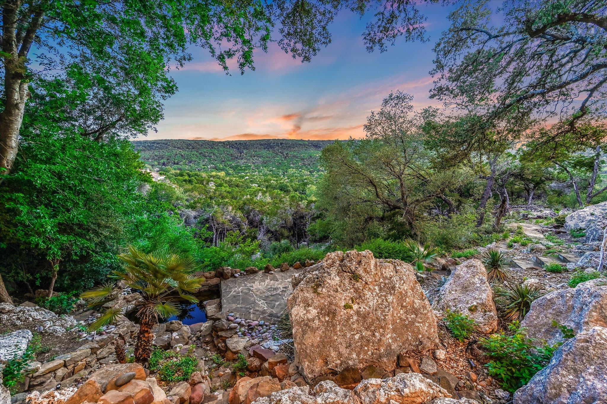9409 Bell Mountain Dr, Austin, TX 78730