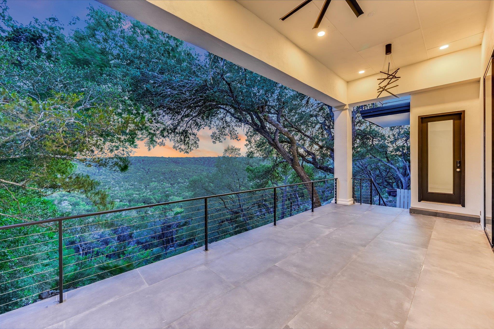 9409 Bell Mountain Dr, Austin, TX 78730