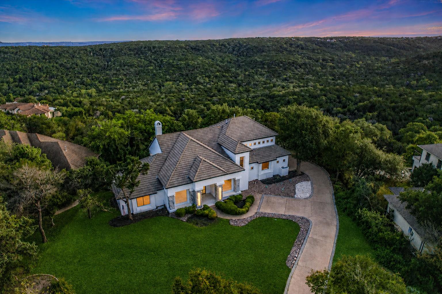 9409 Bell Mountain Dr, Austin, TX 78730