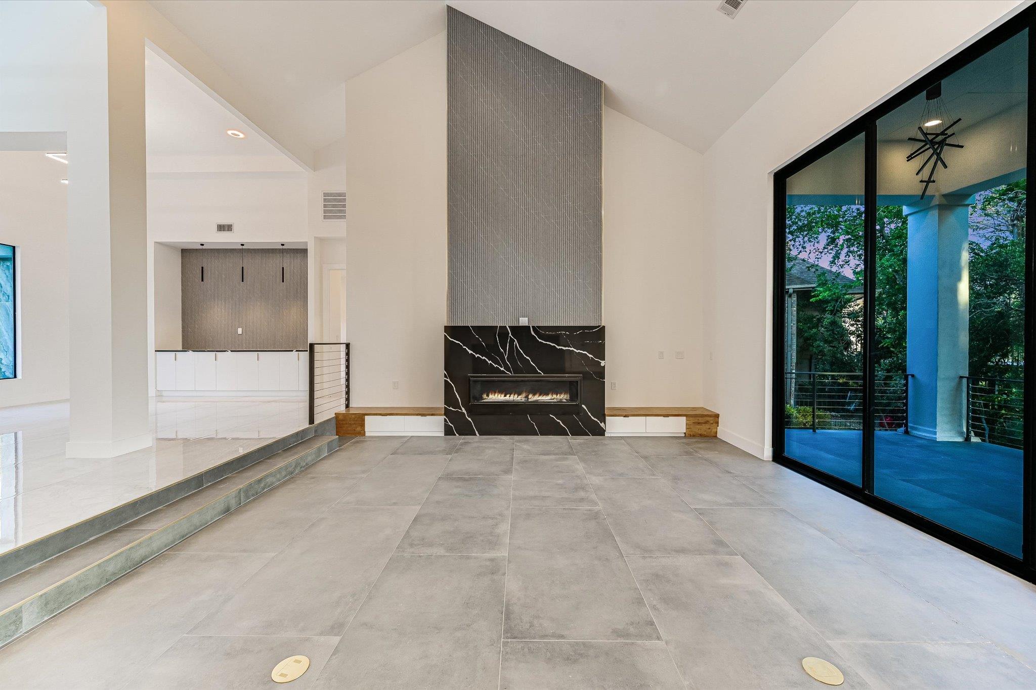 9409 Bell Mountain Dr, Austin, TX 78730