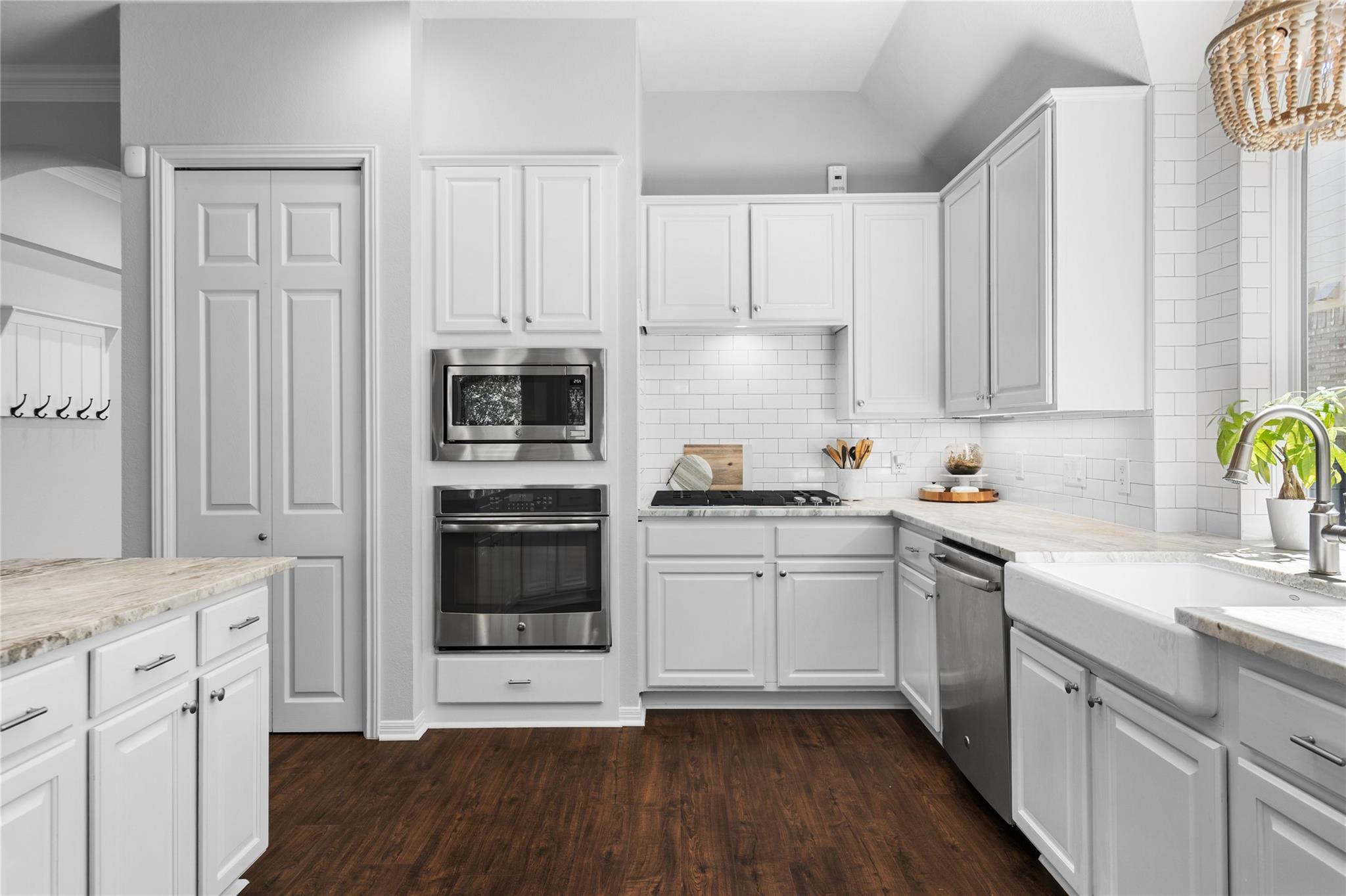 10744 Chestnut Ridge Rd, Austin, TX 78726