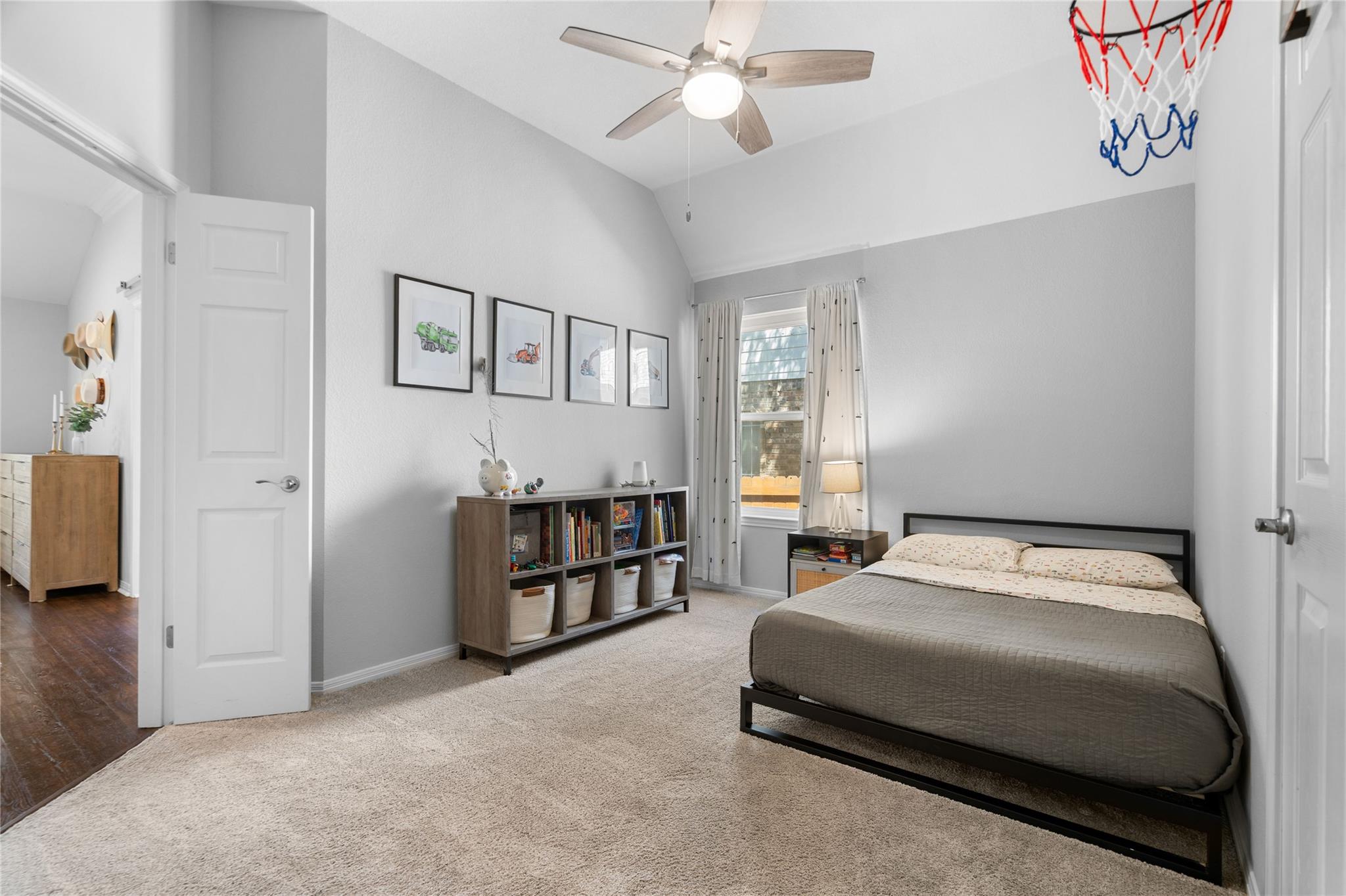 10744 Chestnut Ridge Rd, Austin, TX 78726