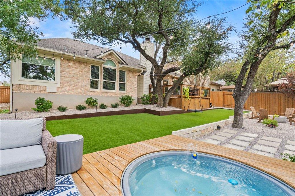 10744 Chestnut Ridge Rd, Austin, TX 78726