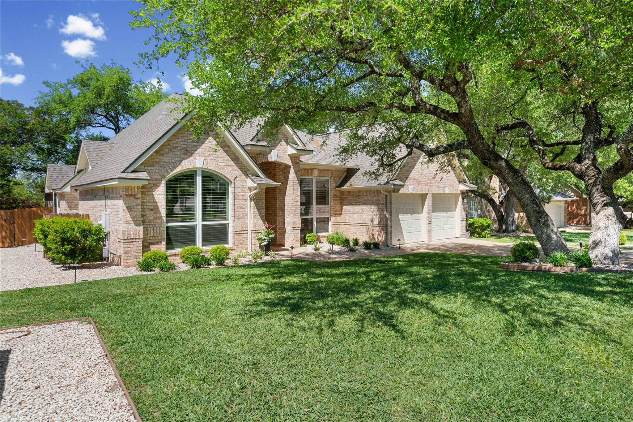 10744 Chestnut Ridge Rd, Austin, TX 78726