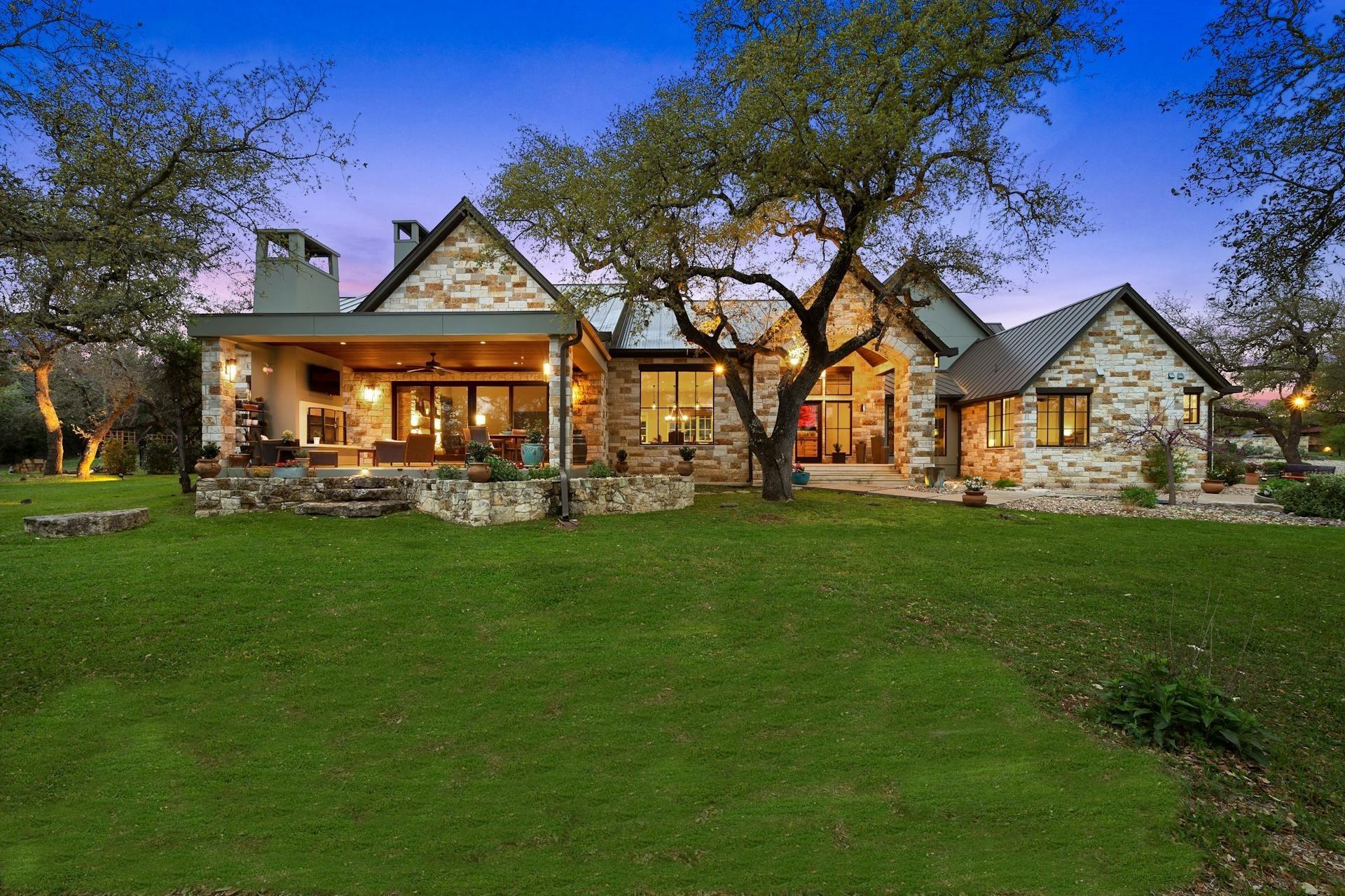 1330 Ranchers Club Ln, Driftwood, TX 78619