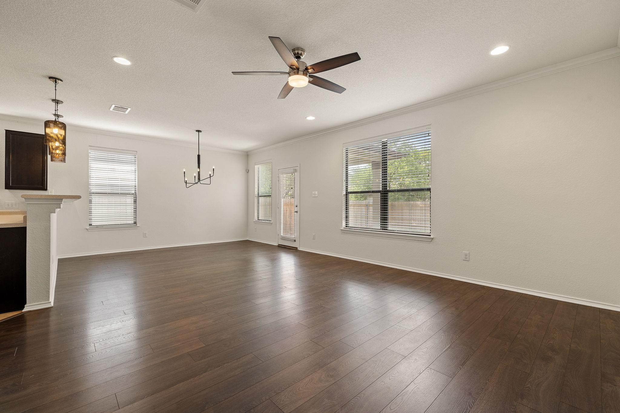 837 Oatmeal Dr, Pflugerville, TX 78660