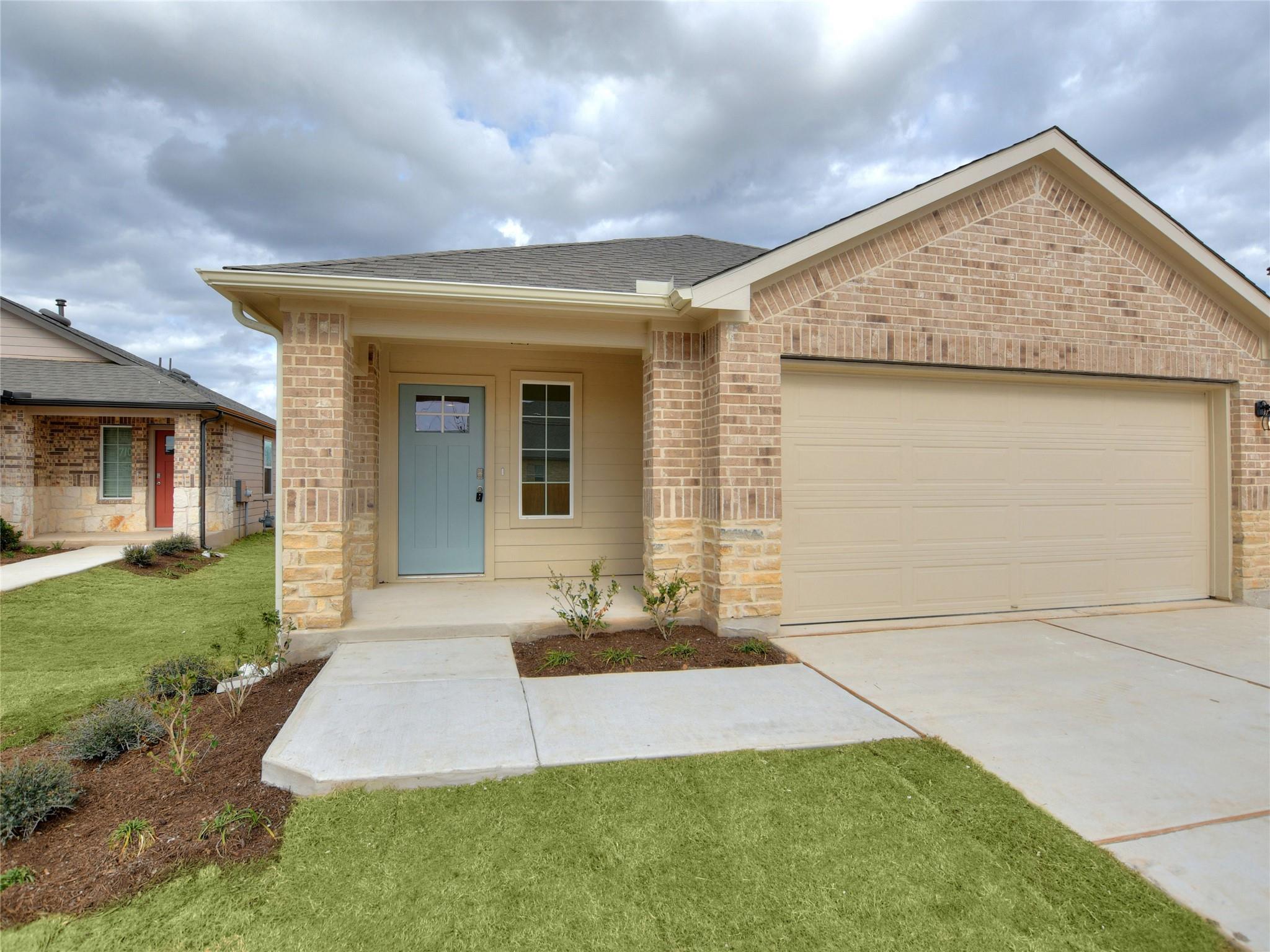 708 Roaring Fork Rd, Bastrop, TX 78602