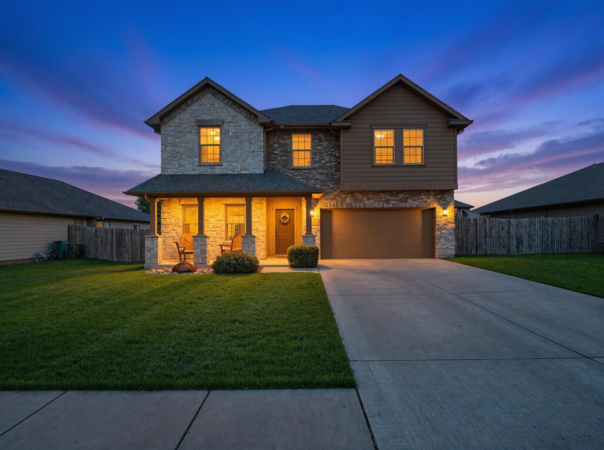 209 Anderson St, Hutto, TX 78634