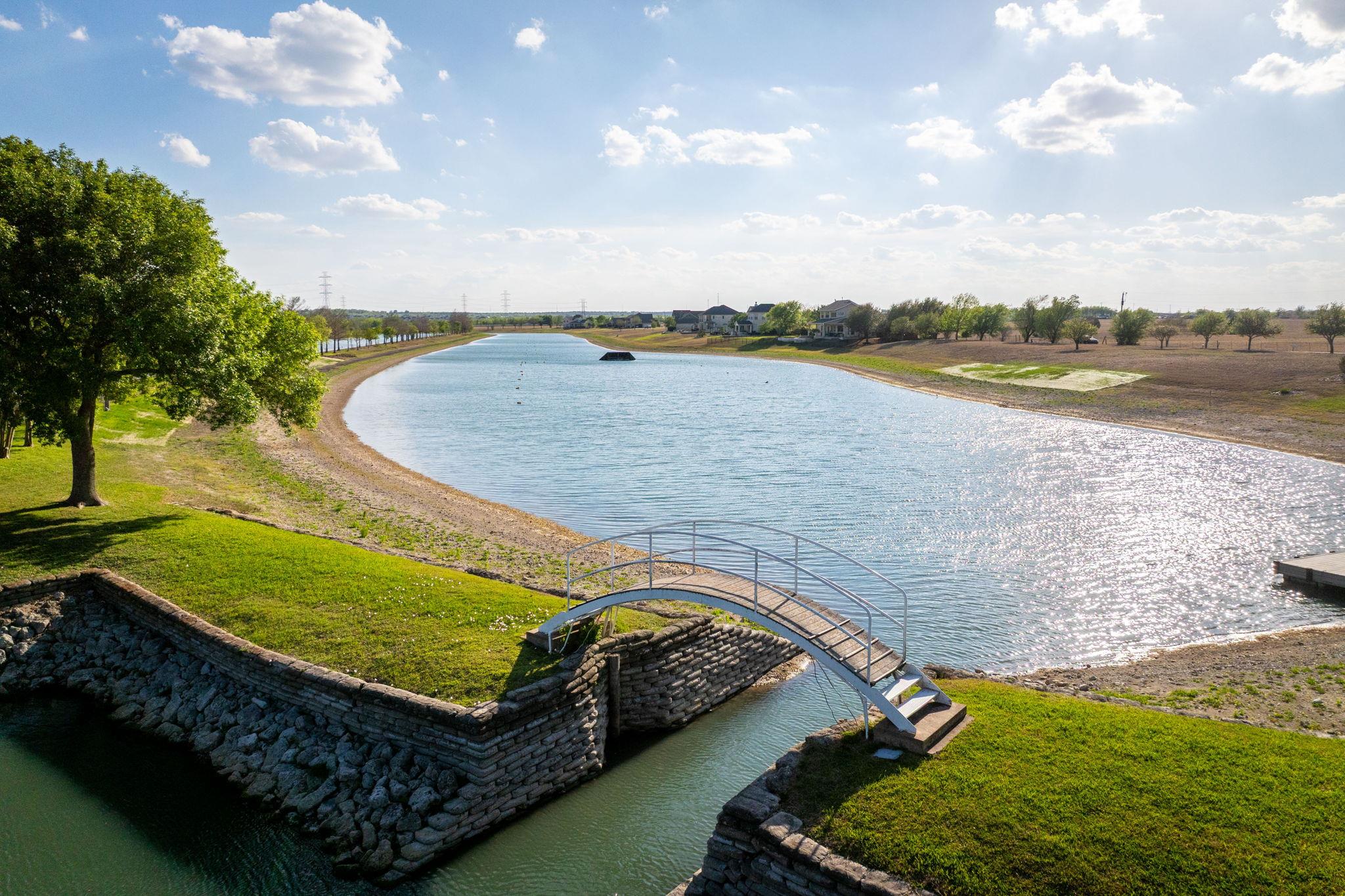 12407 Aquaplex Dr, Buda, TX 78610