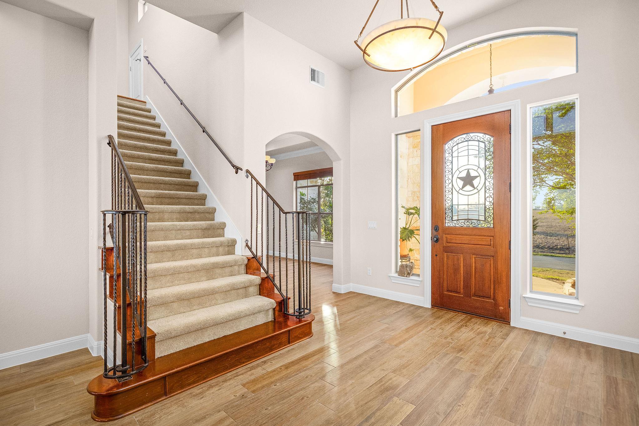 12407 Aquaplex Dr, Buda, TX 78610