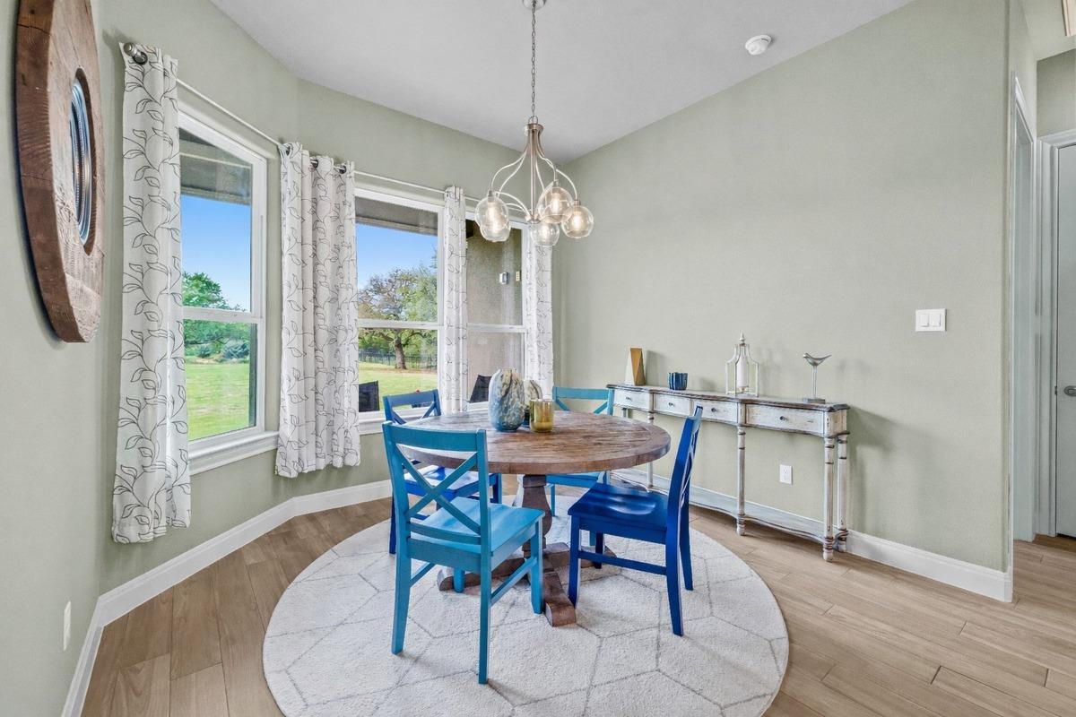 329 Independence Dr, Georgetown, TX 78633