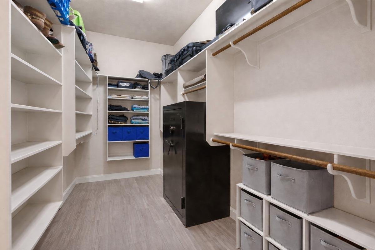 329 Independence Dr, Georgetown, TX 78633