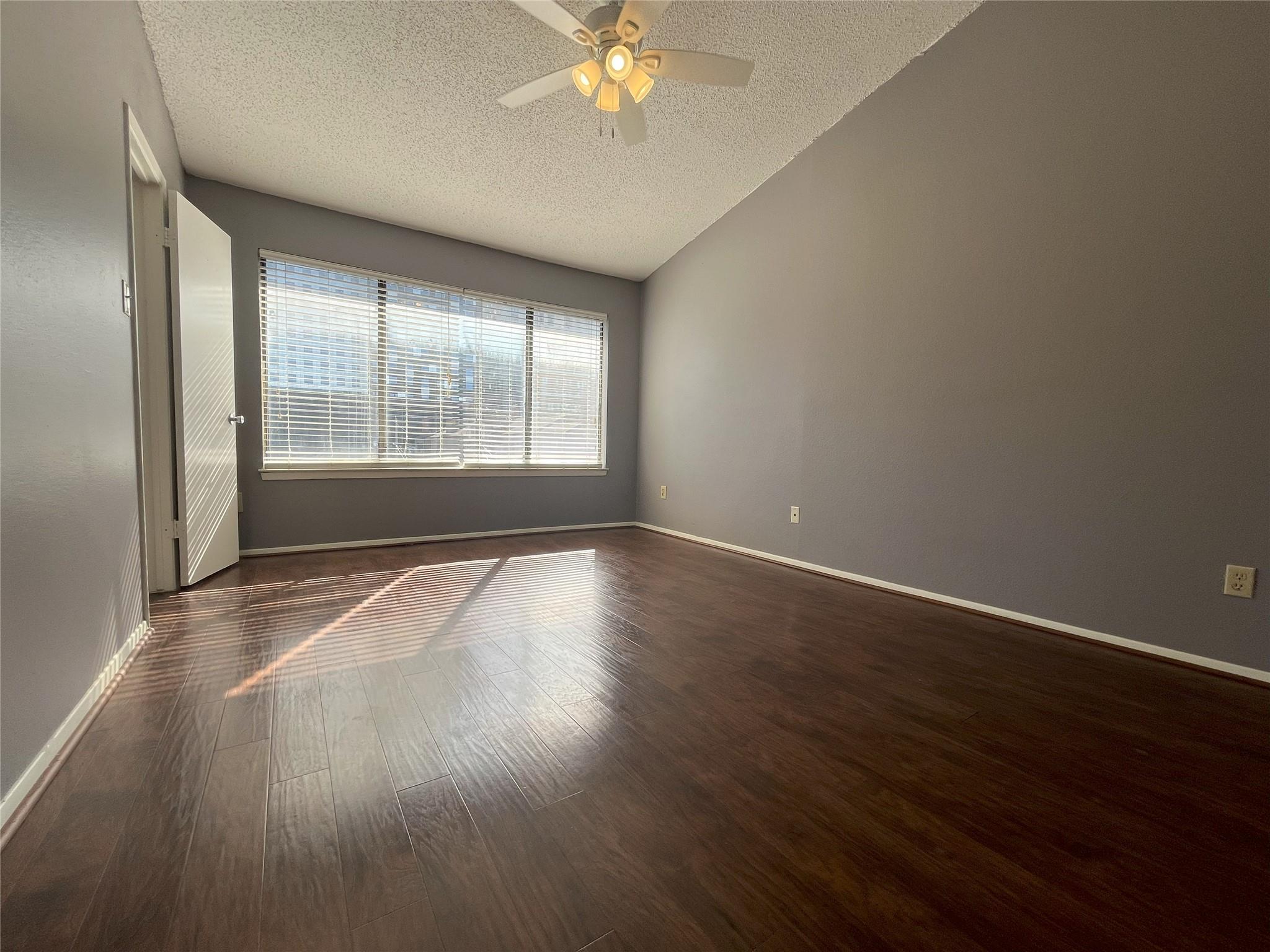 806 W 24th St # 303, Austin, TX 78705