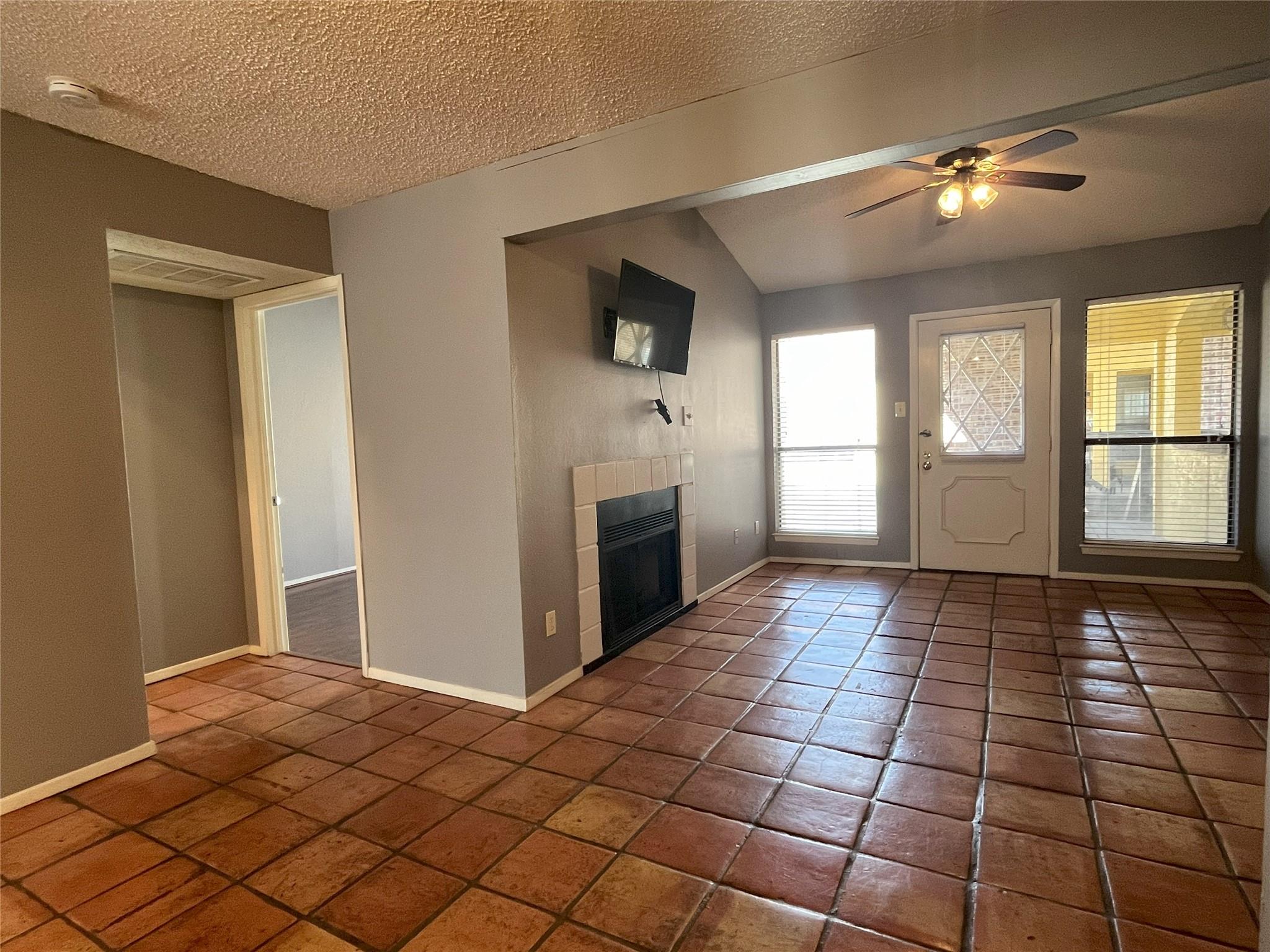 806 W 24th St # 303, Austin, TX 78705
