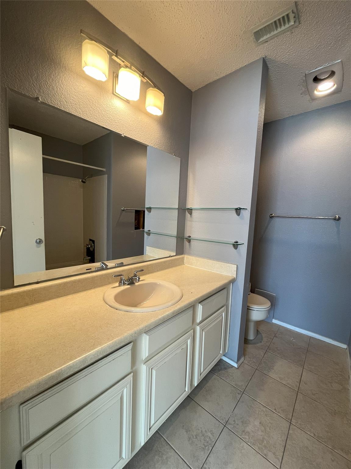 806 W 24th St # 303, Austin, TX 78705