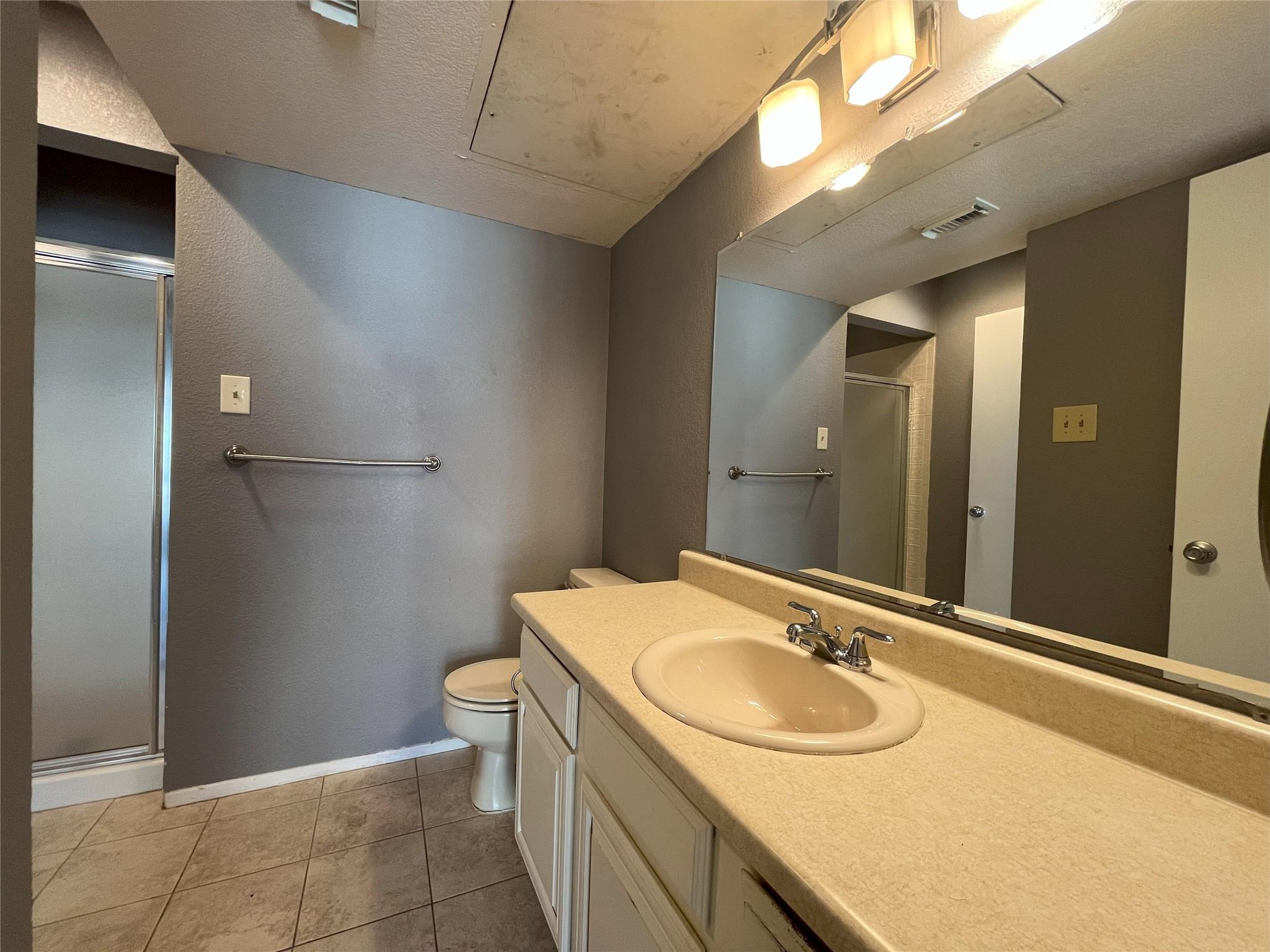 806 W 24th St # 303, Austin, TX 78705
