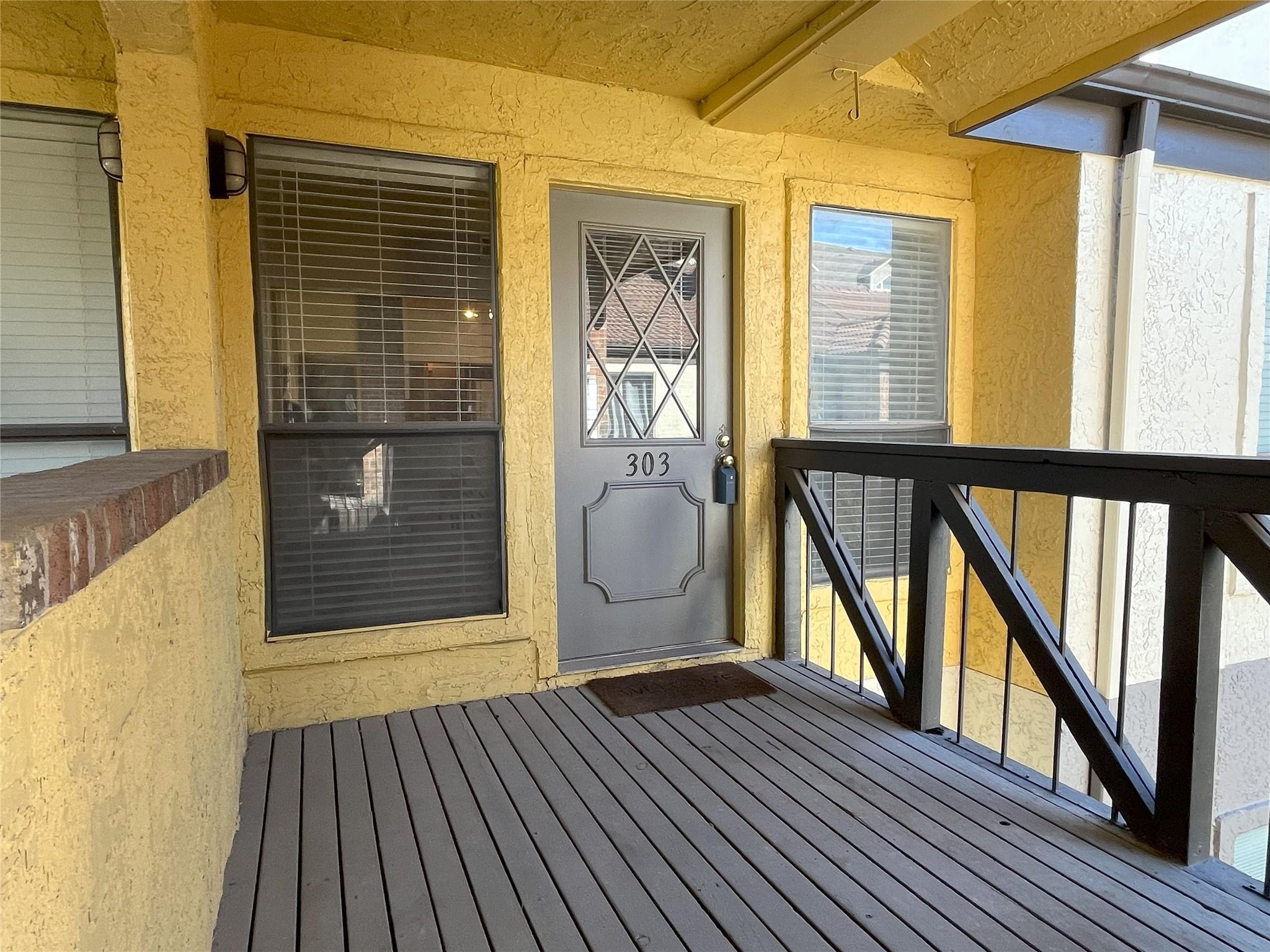 806 W 24th St # 303, Austin, TX 78705