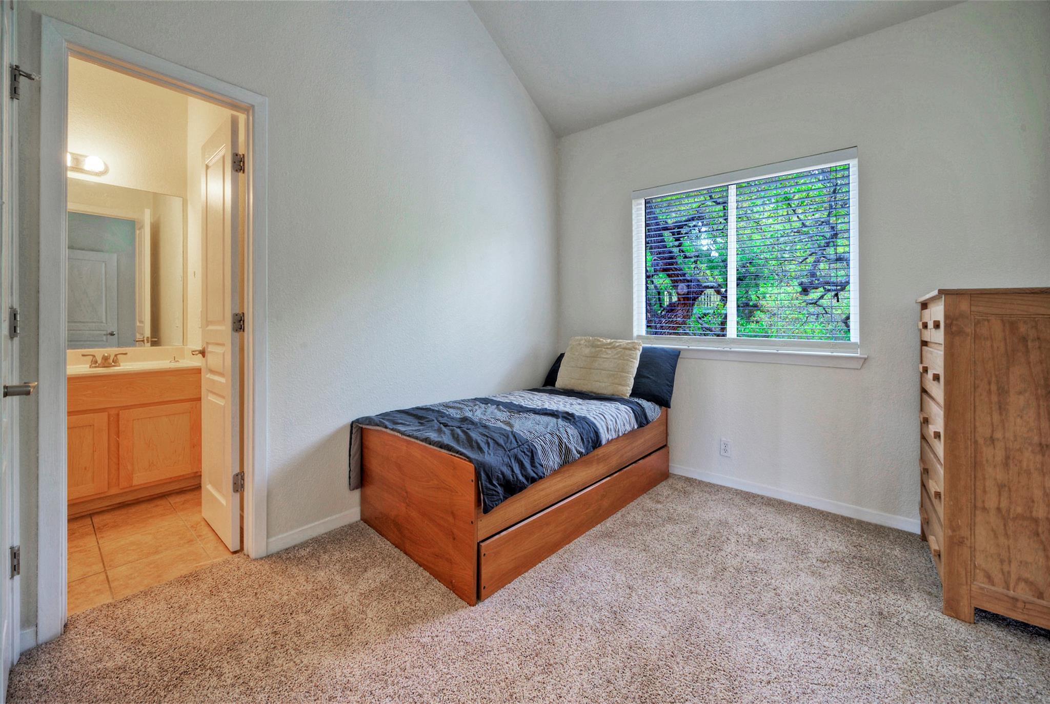 124 Summer Oak Ct, Georgetown, TX 78628