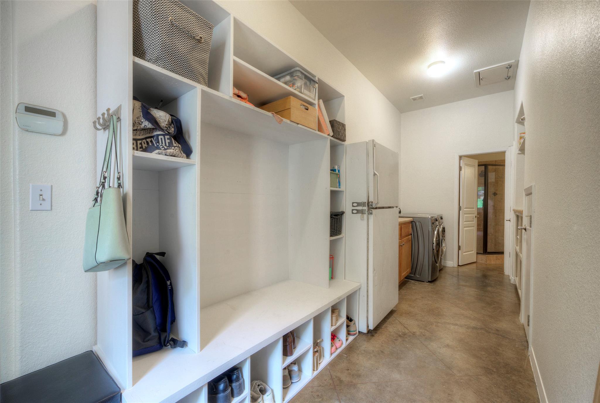 124 Summer Oak Ct, Georgetown, TX 78628