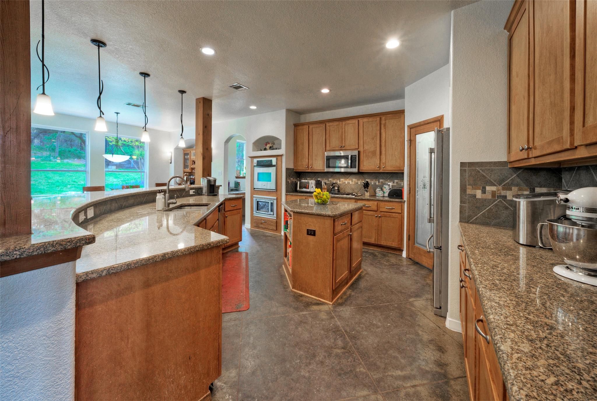 124 Summer Oak Ct, Georgetown, TX 78628