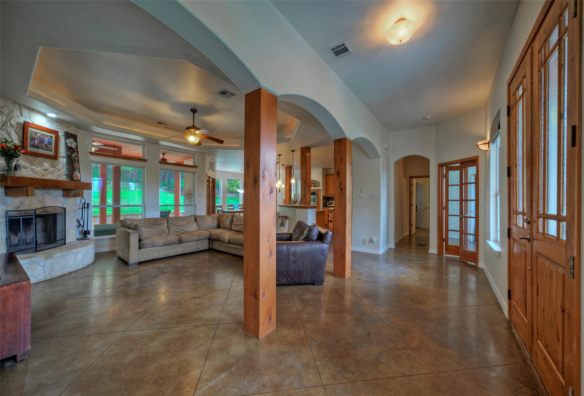 124 Summer Oak Ct, Georgetown, TX 78628