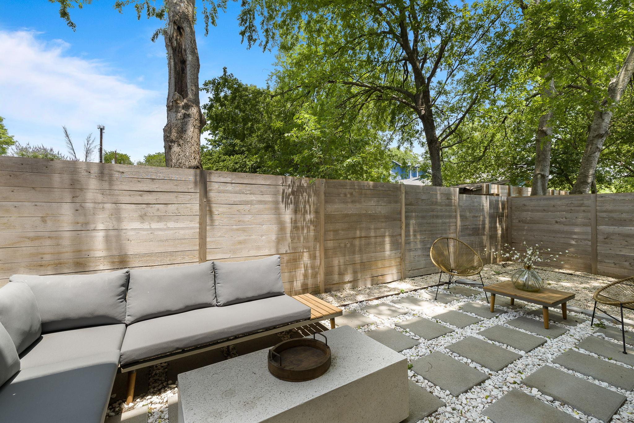408 W Odell St # 2, Austin, TX 78752