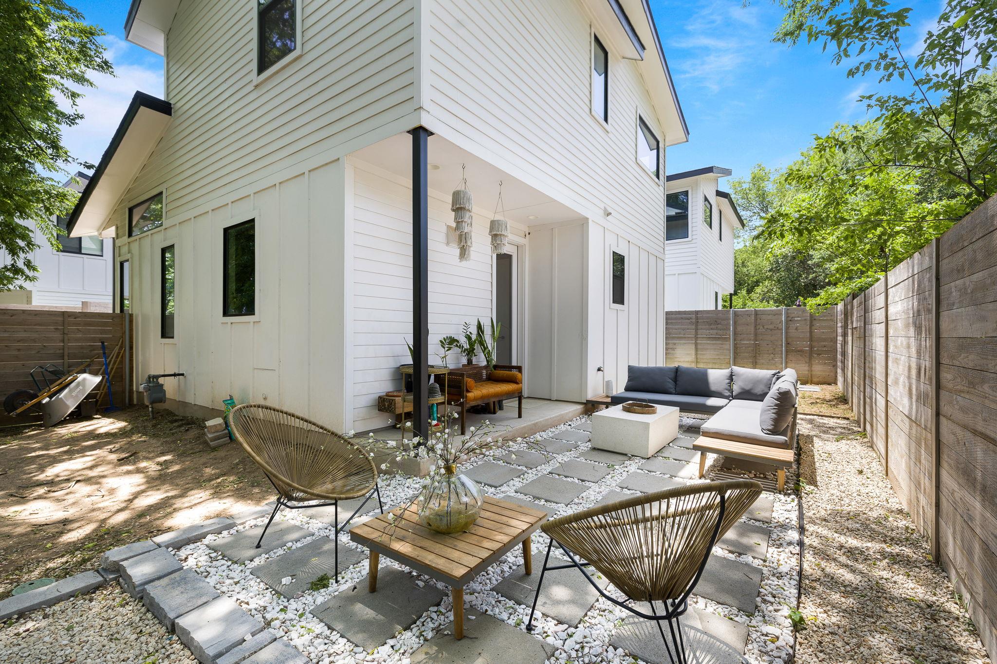 408 W Odell St # 2, Austin, TX 78752