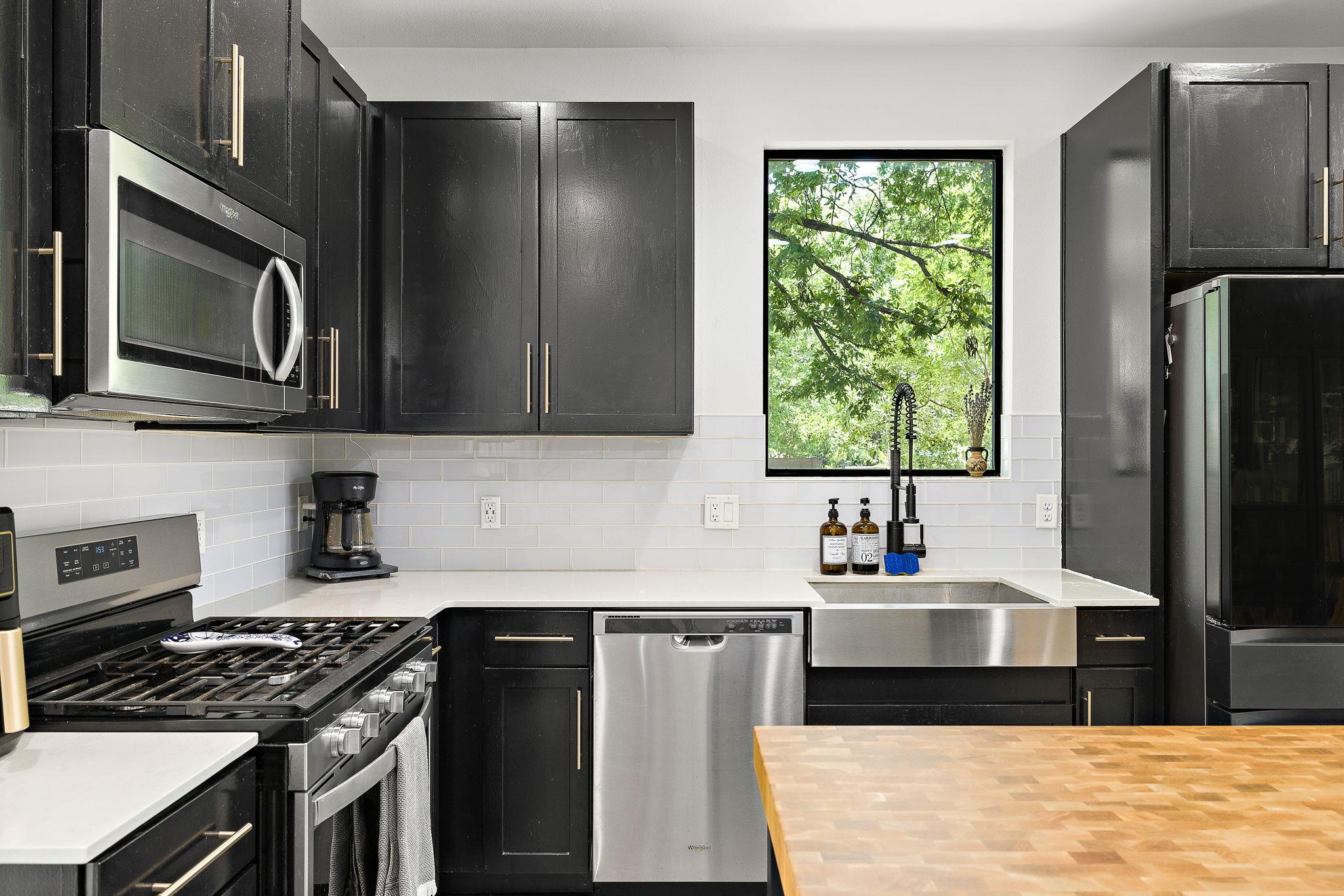 408 W Odell St # 2, Austin, TX 78752