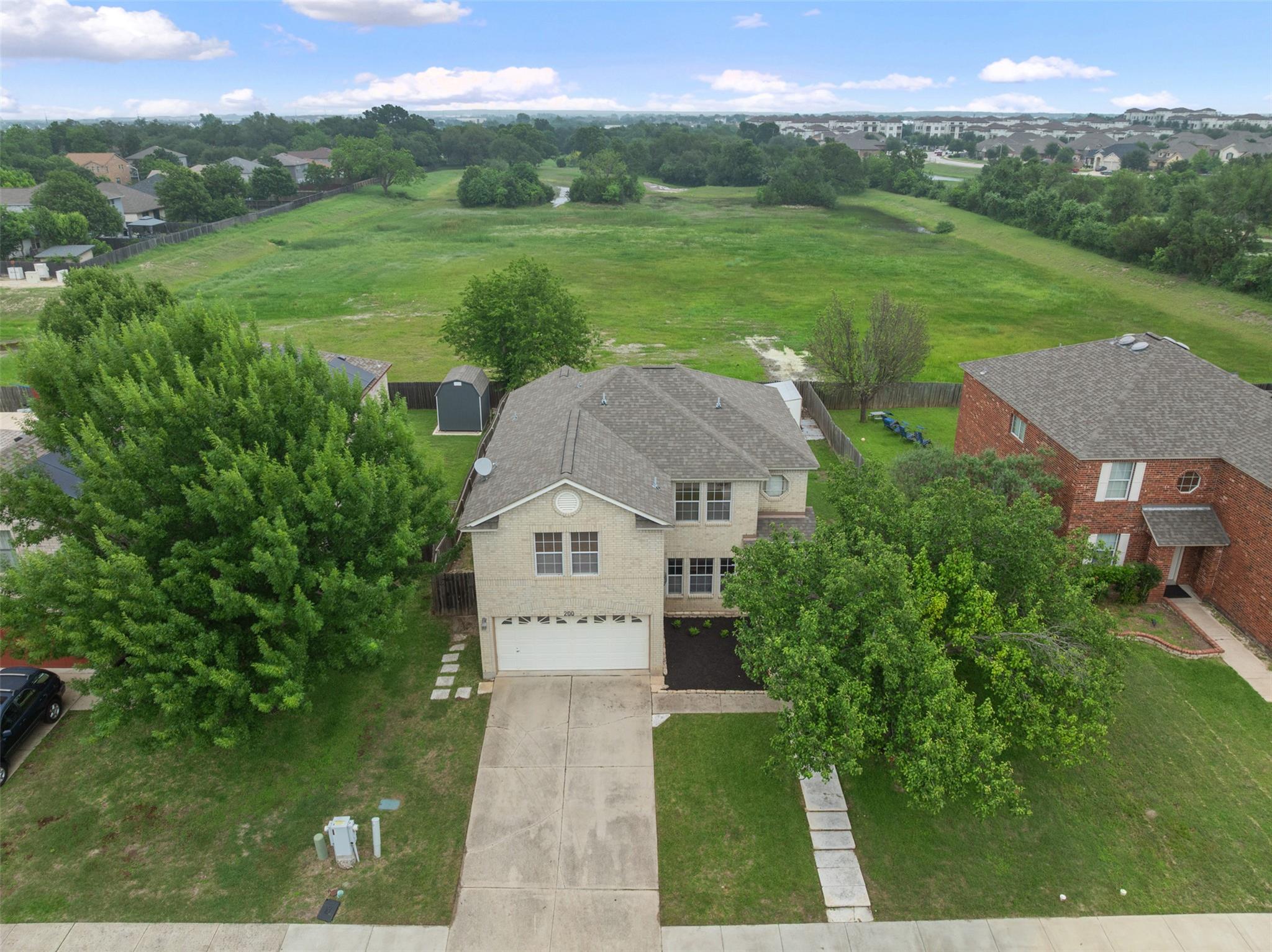 200 Deercreek Ln, Leander, TX 78641