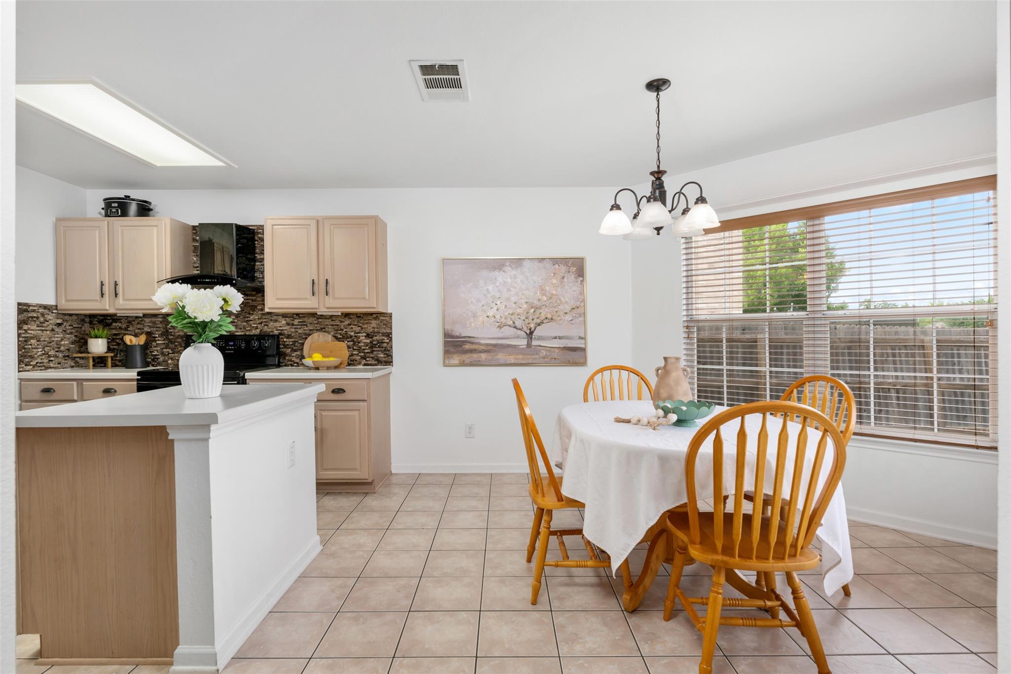 200 Deercreek Ln, Leander, TX 78641