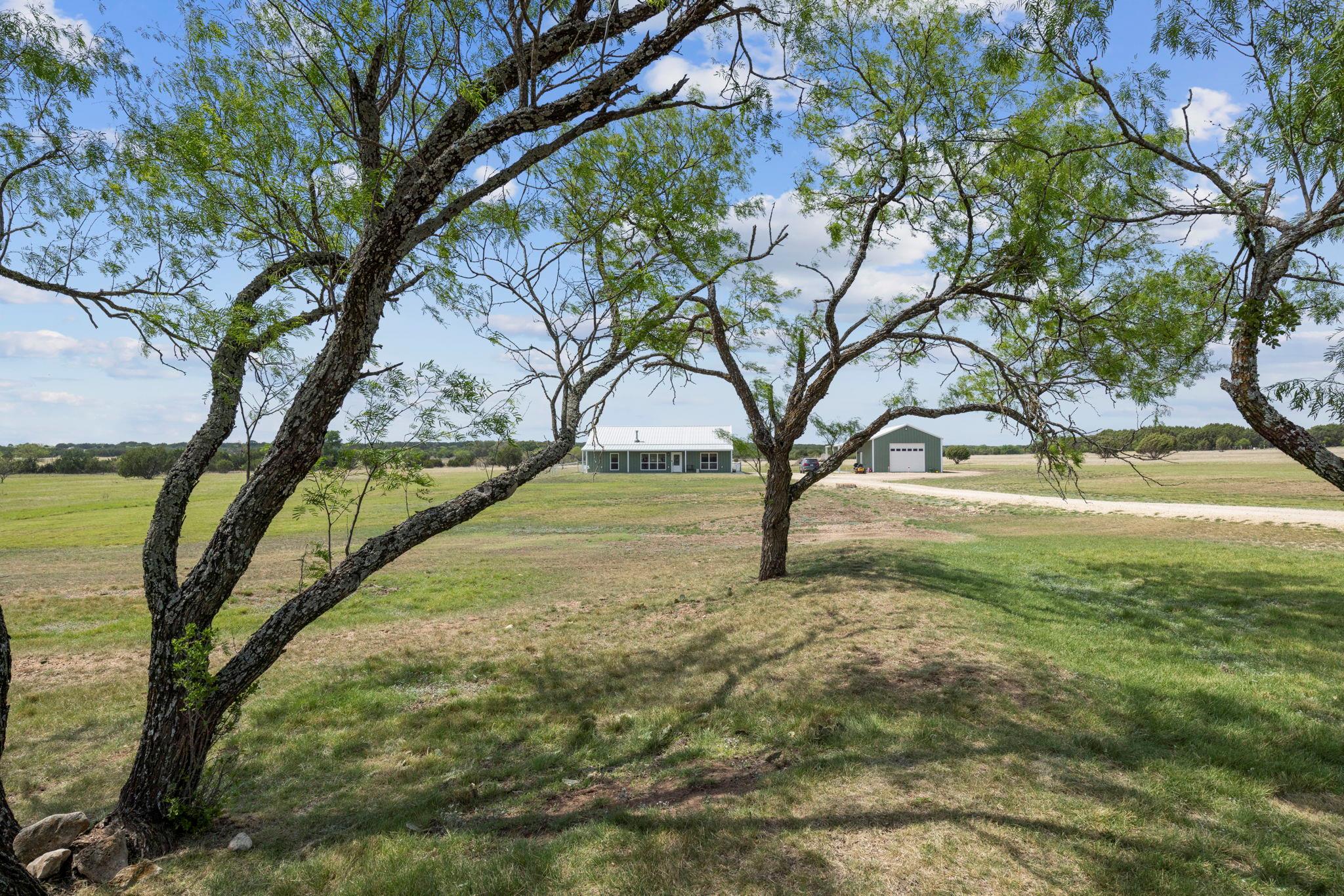 2002 County Road 1154, Lampasas, TX 76550