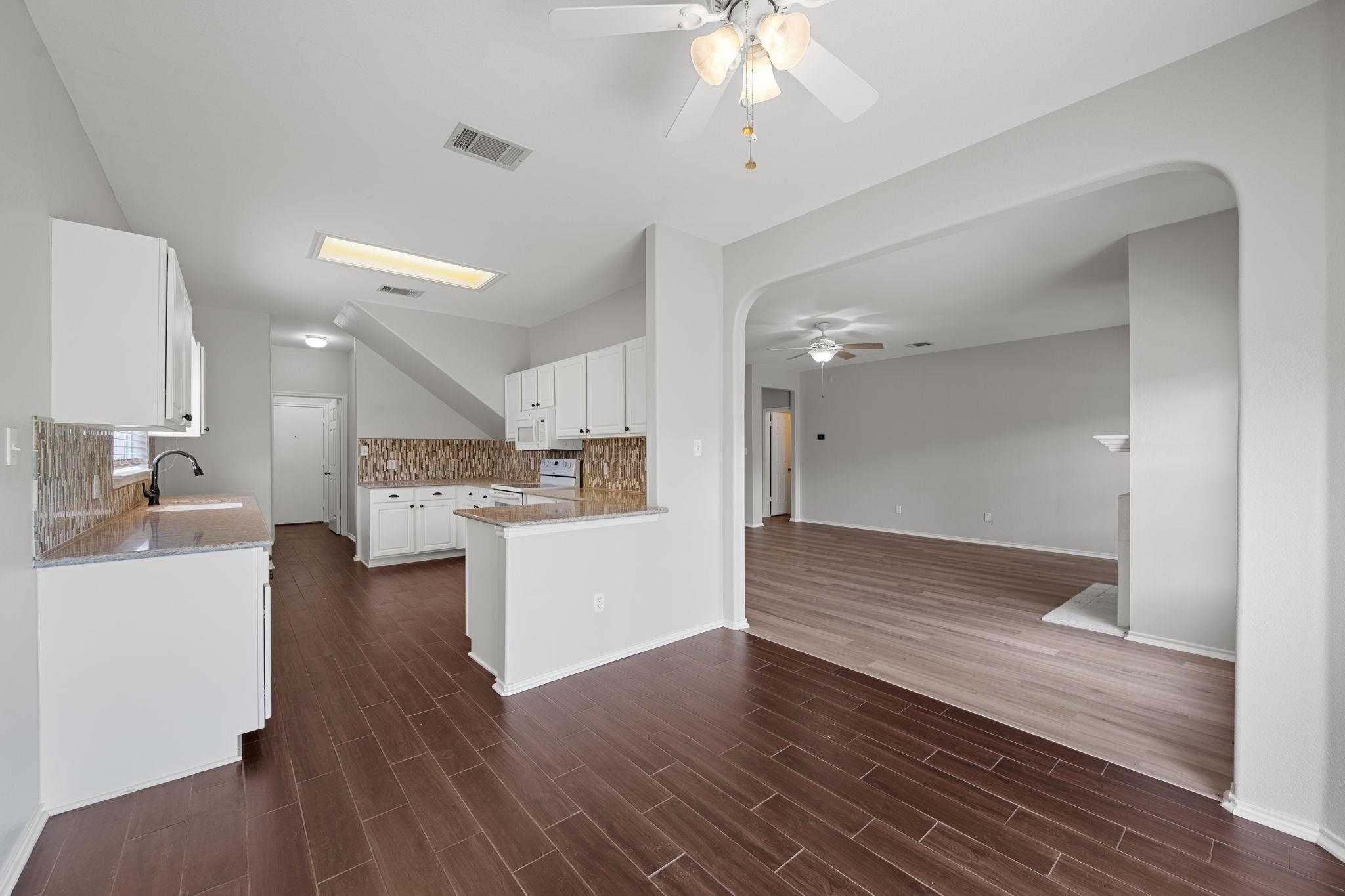 1010 Del Roy Dr, Cedar Park, TX 78613