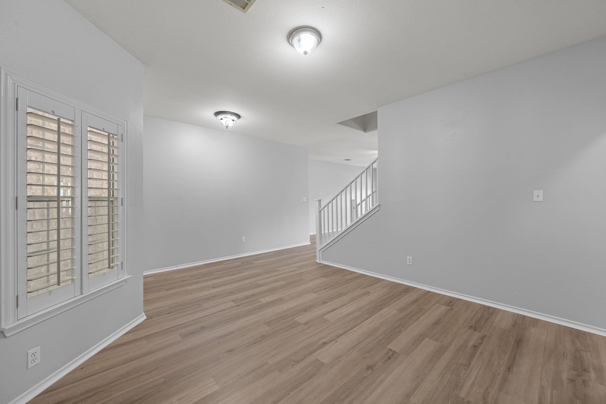 1010 Del Roy Dr, Cedar Park, TX 78613