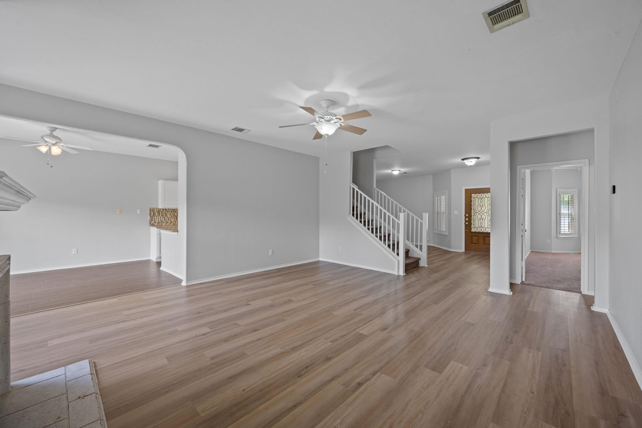 1010 Del Roy Dr, Cedar Park, TX 78613