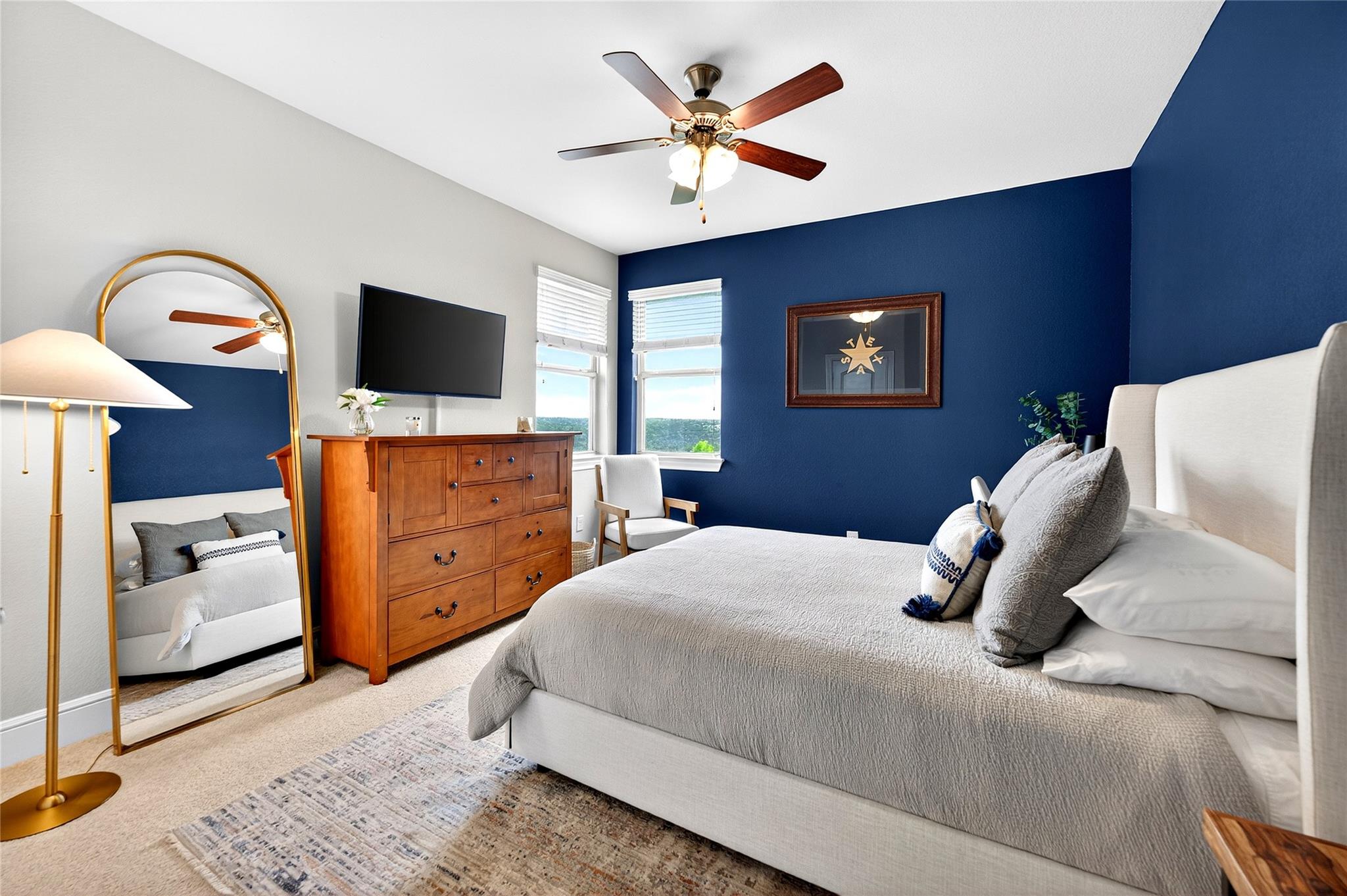 907 Valley View Dr, Leander, TX 78641