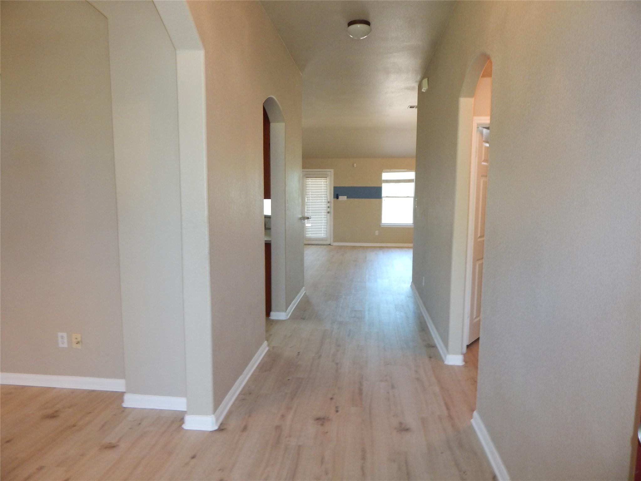 601 Abbeyglen Castle Dr, Pflugerville, TX 78660